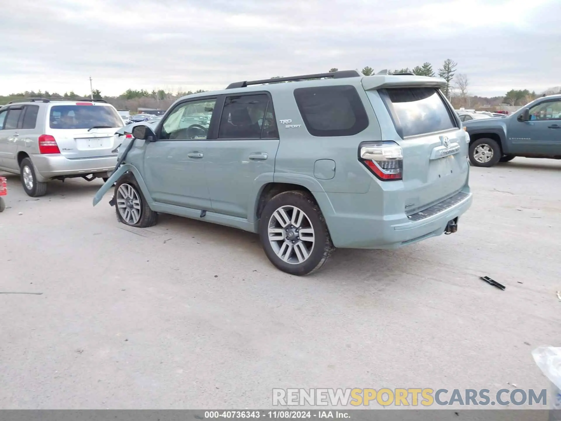3 Photograph of a damaged car JTESU5JR5N6058080 TOYOTA 4RUNNER 2022