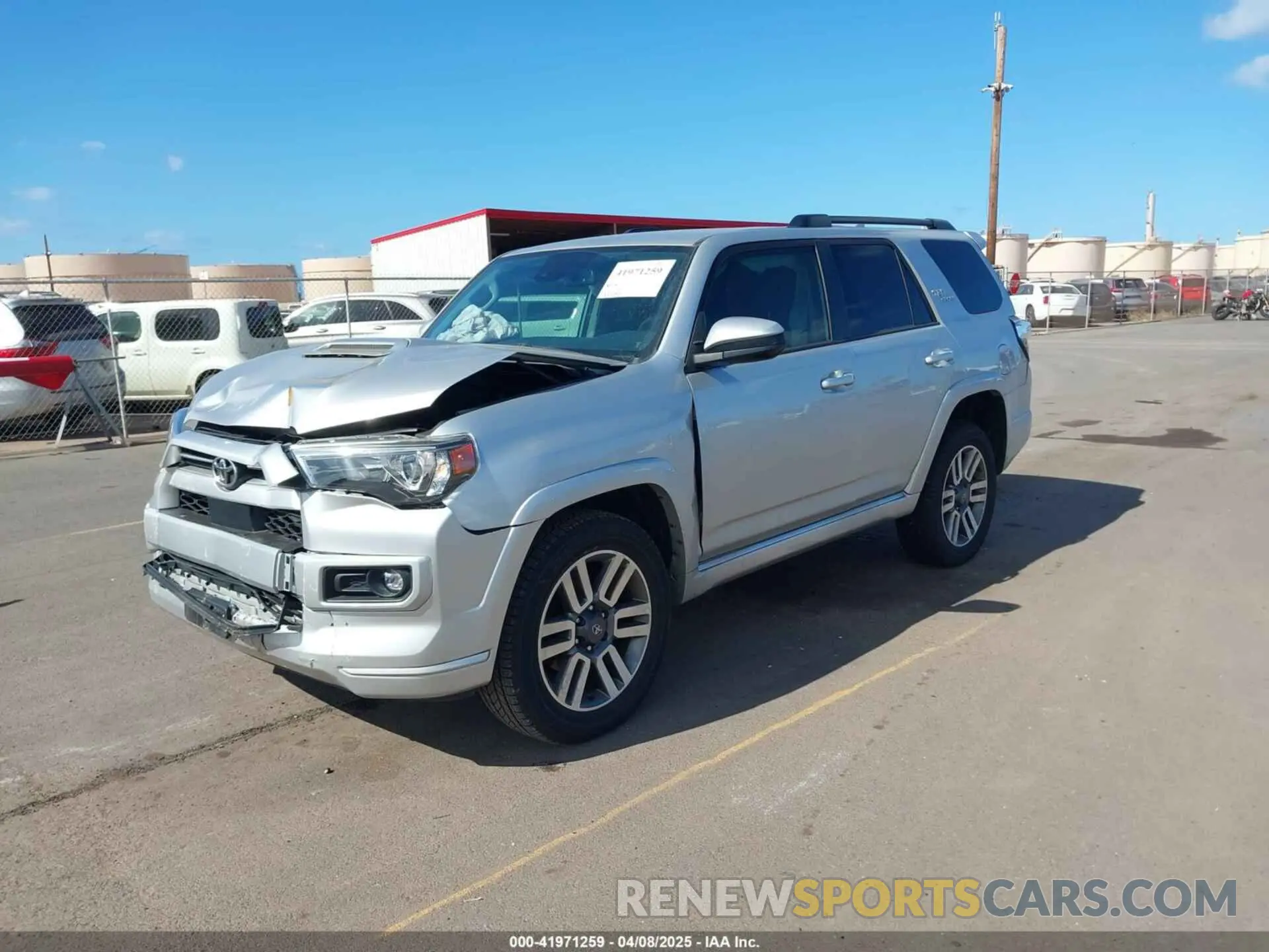 2 Photograph of a damaged car JTESU5JR6N6073154 TOYOTA 4RUNNER 2022