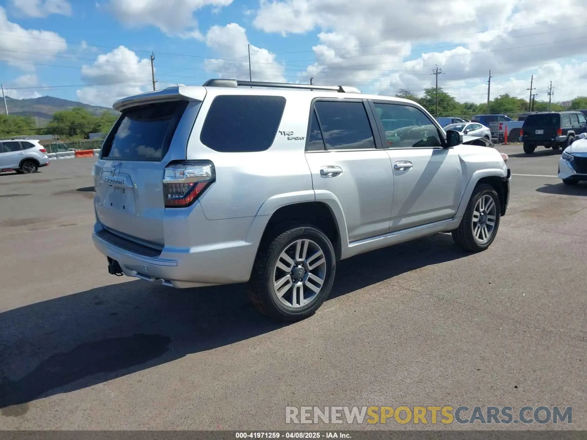 4 Photograph of a damaged car JTESU5JR6N6073154 TOYOTA 4RUNNER 2022