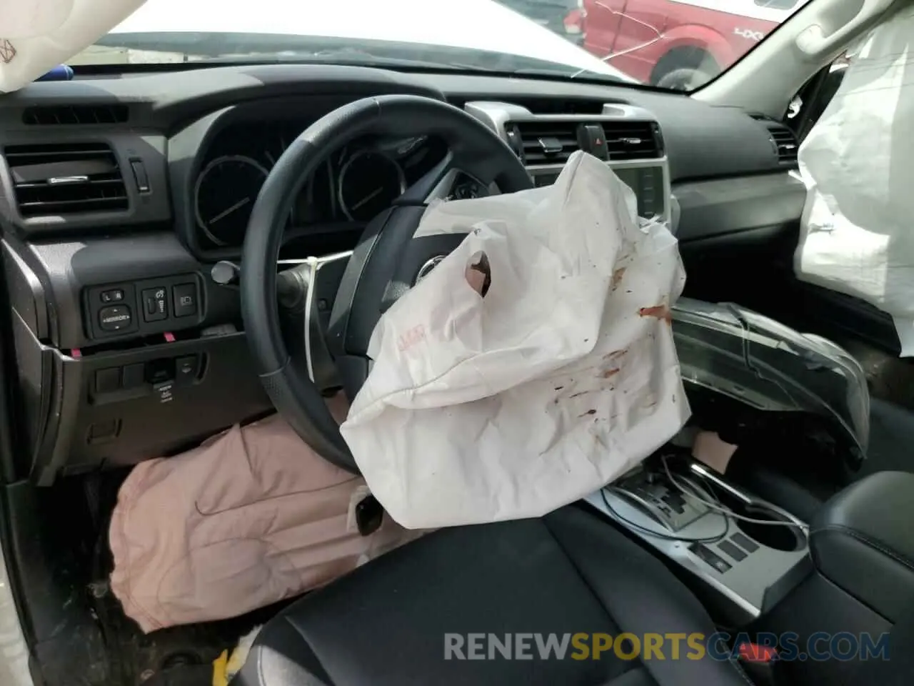 8 Photograph of a damaged car JTESU5JRXN5995240 TOYOTA 4RUNNER 2022