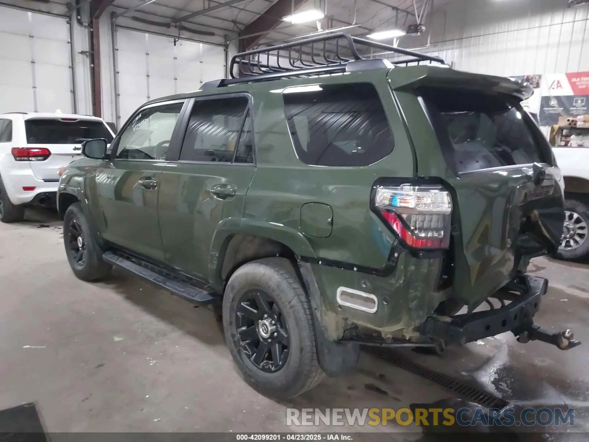 3 Photograph of a damaged car JTETU5JR0N6075275 TOYOTA 4RUNNER 2022