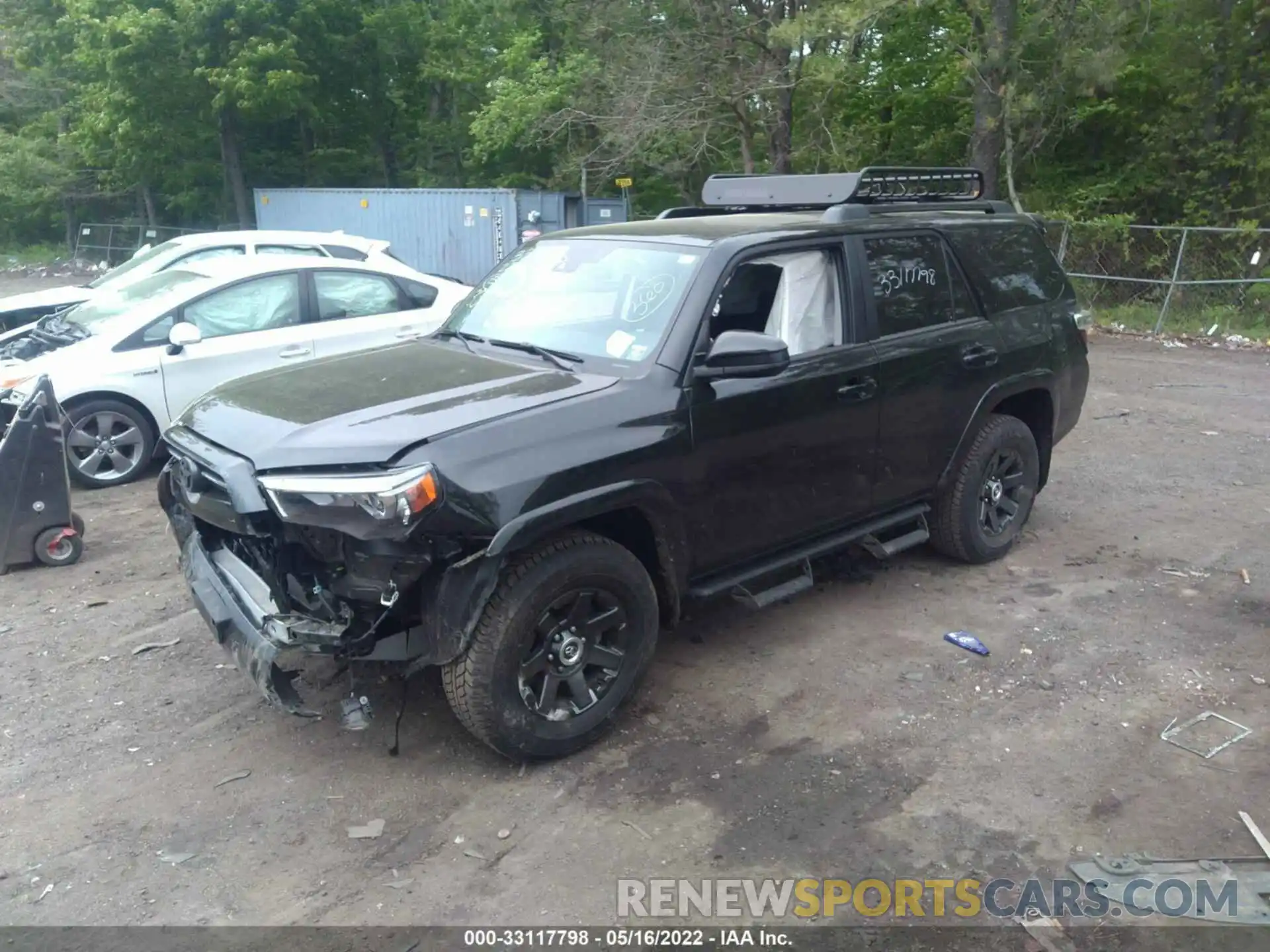 2 Photograph of a damaged car JTETU5JR1N5974894 TOYOTA 4RUNNER 2022