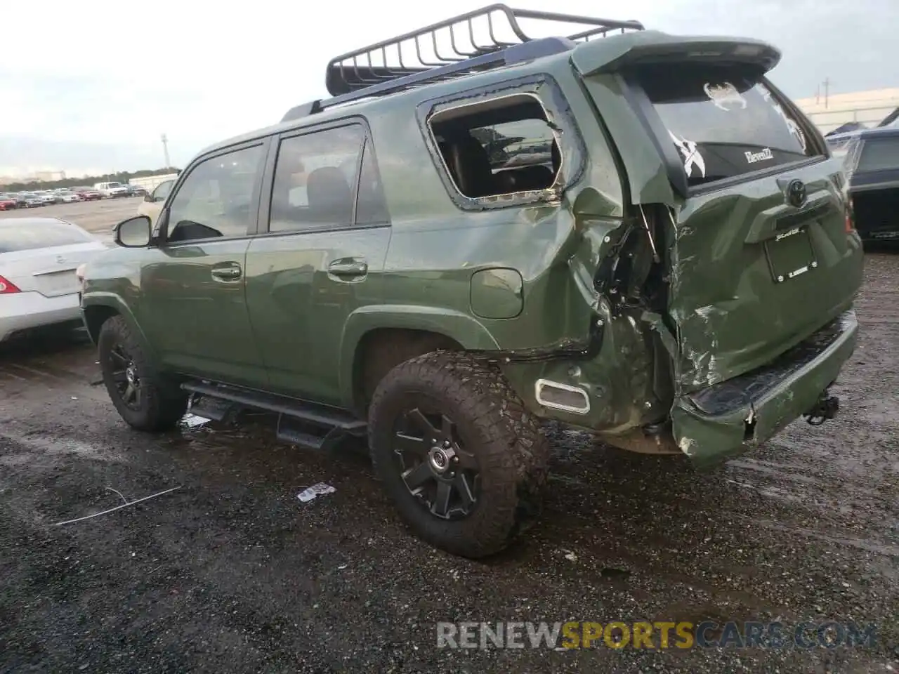 2 Photograph of a damaged car JTETU5JR3N5974699 TOYOTA 4RUNNER 2022