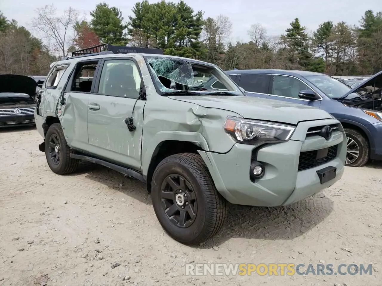 4 Photograph of a damaged car JTETU5JR7N6003876 TOYOTA 4RUNNER 2022