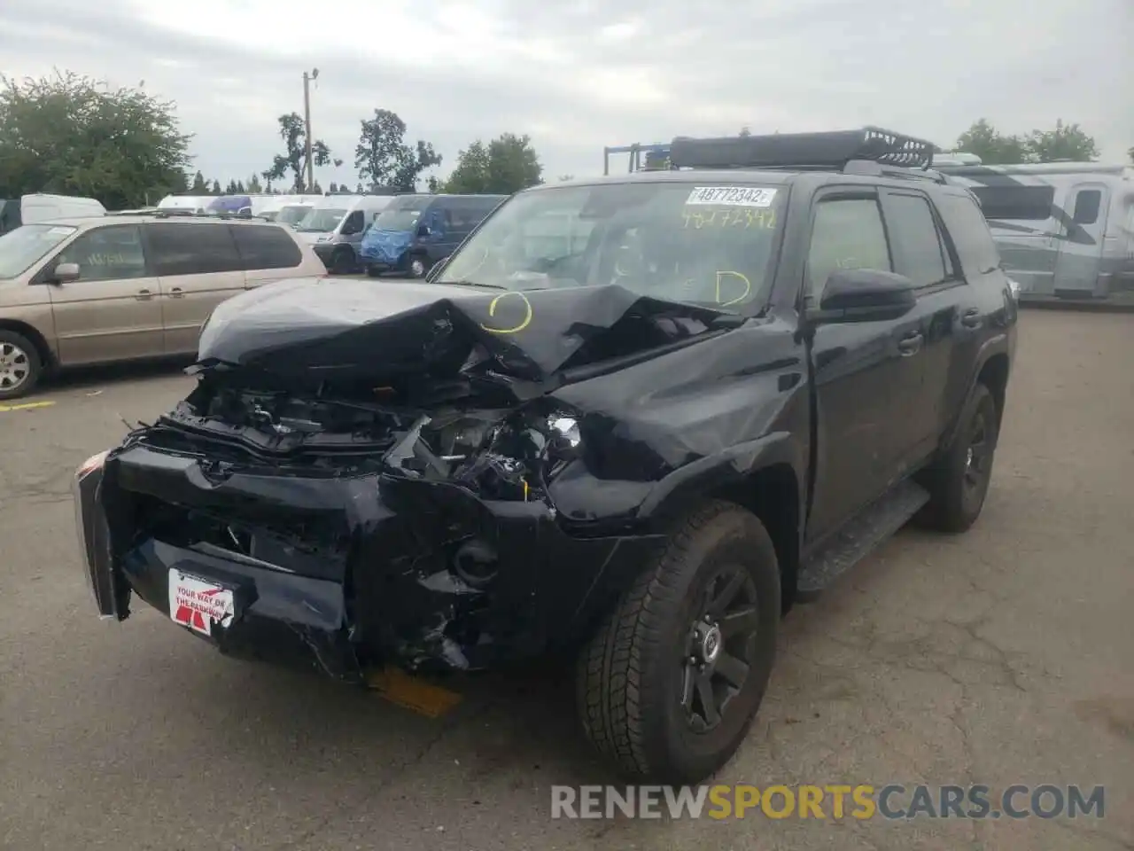 2 Photograph of a damaged car JTETU5JR7N6035193 TOYOTA 4RUNNER 2022