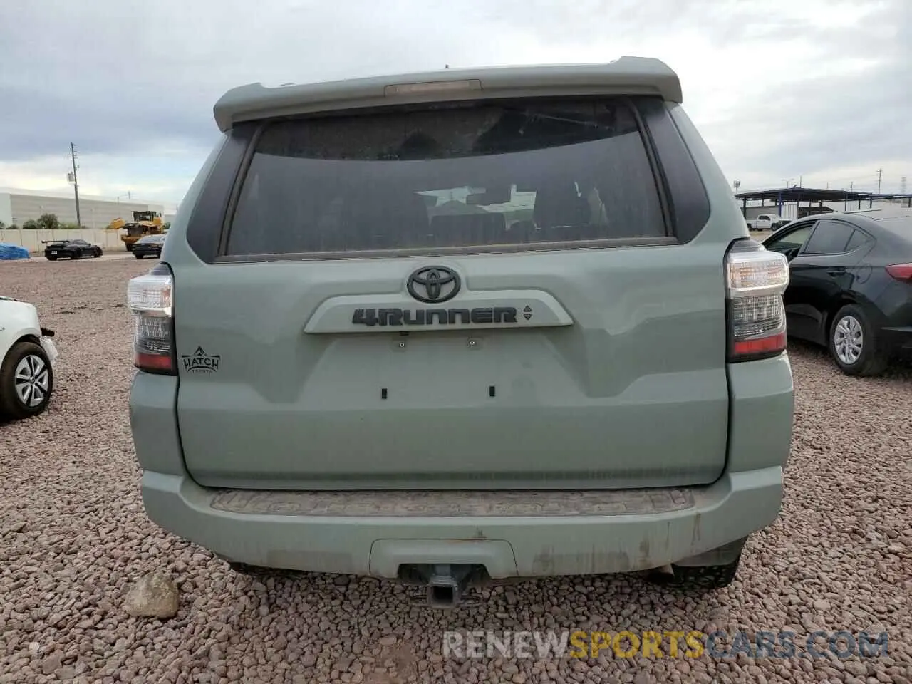 6 Photograph of a damaged car JTETU5JR7N6048512 TOYOTA 4RUNNER 2022