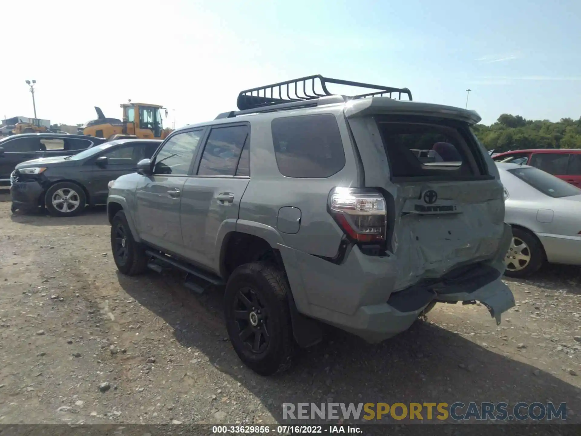 3 Photograph of a damaged car JTETU5JR8N5984984 TOYOTA 4RUNNER 2022