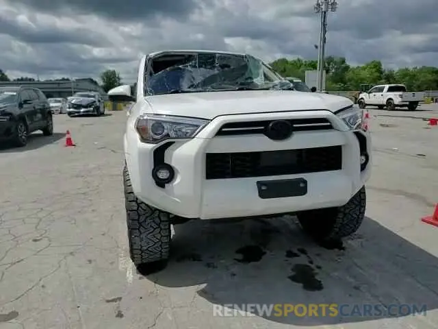 15 Photograph of a damaged car JTETU5JR9N6010652 TOYOTA 4RUNNER 2022