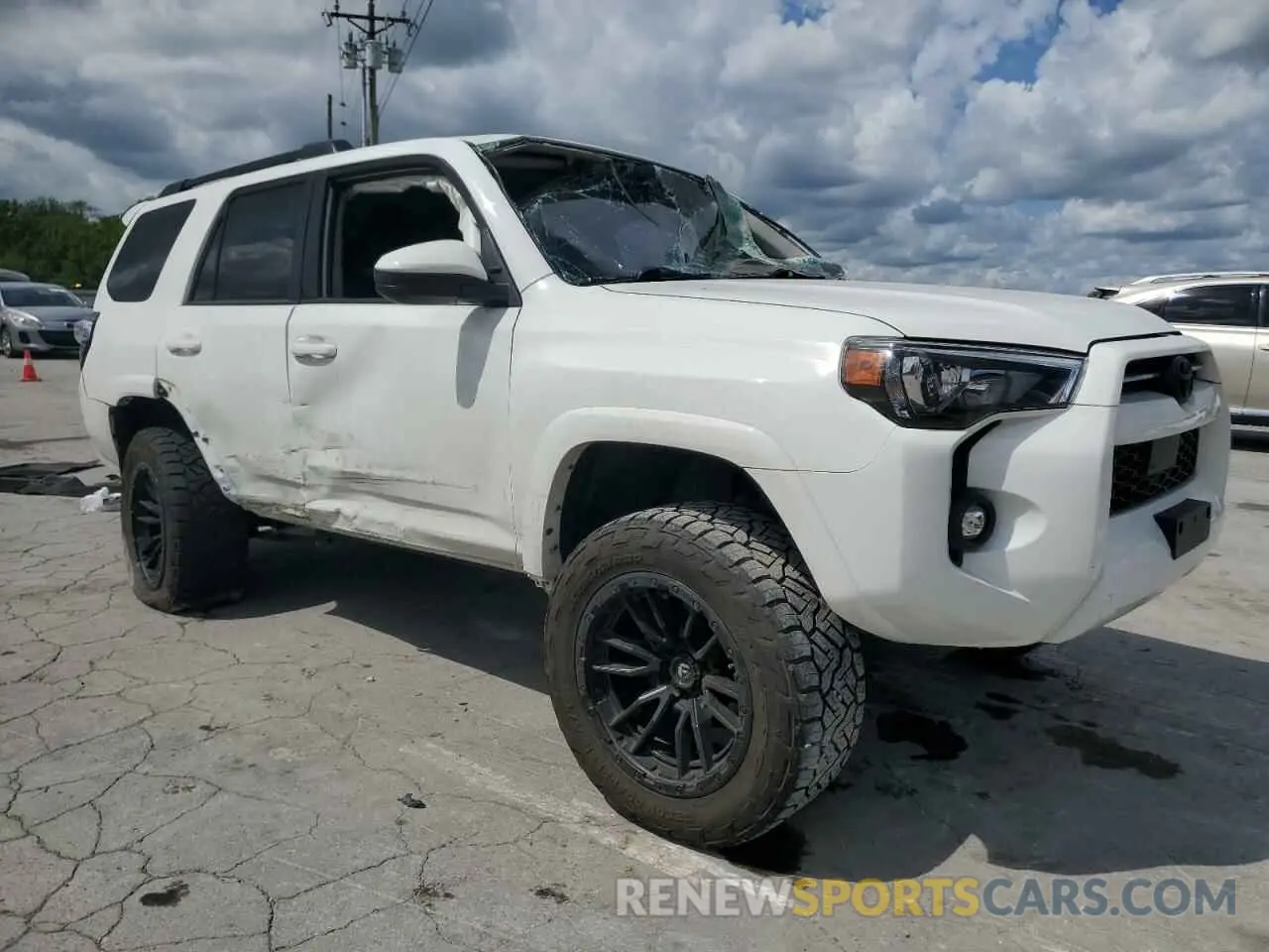 4 Photograph of a damaged car JTETU5JR9N6010652 TOYOTA 4RUNNER 2022