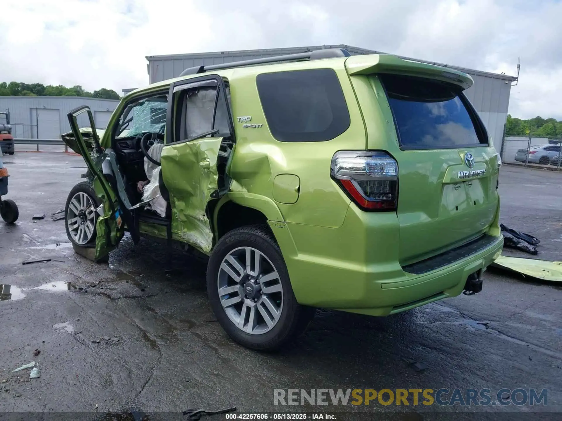 3 Photograph of a damaged car JTEAU5JR6P5281684 TOYOTA 4RUNNER 2023