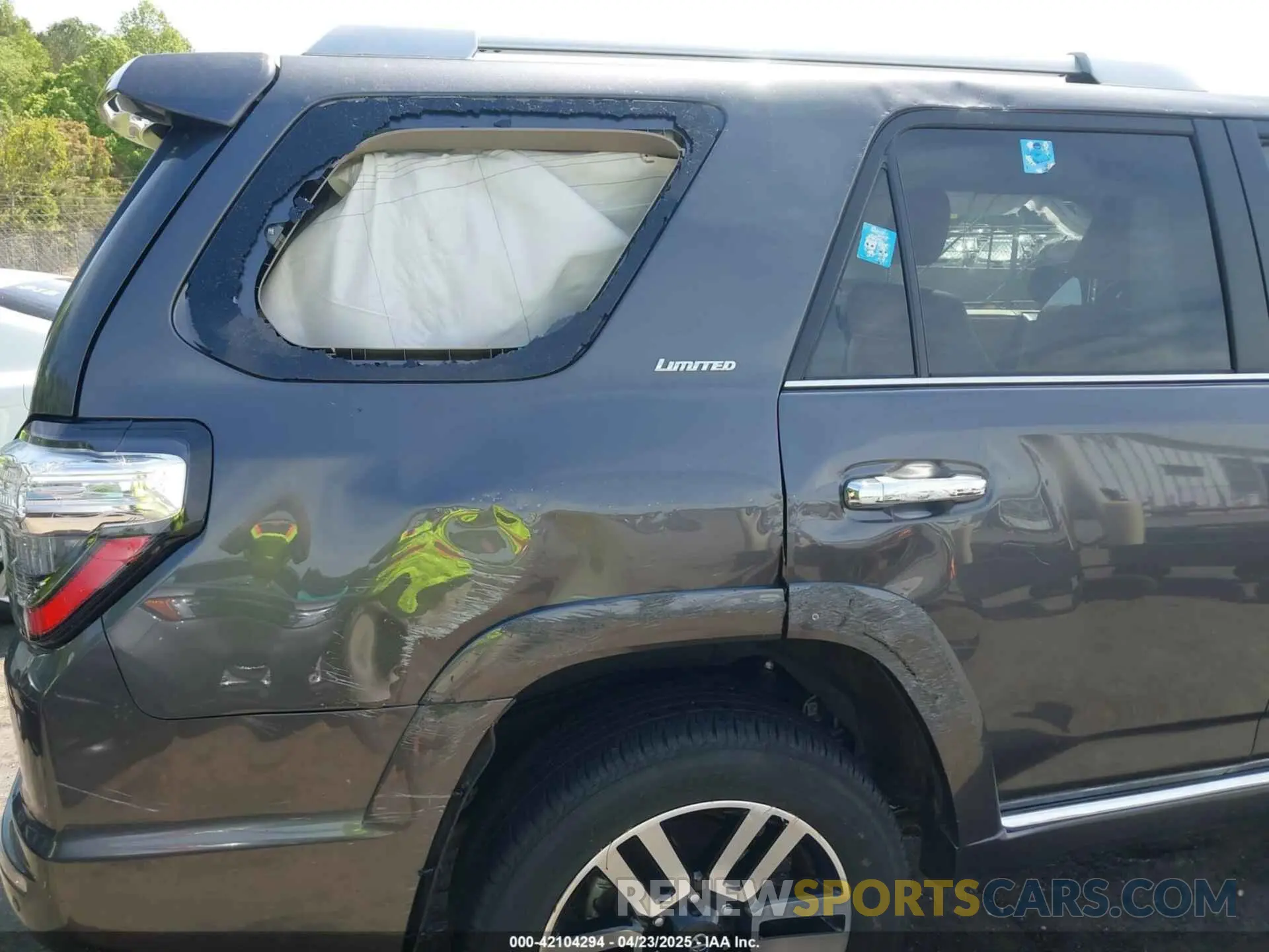13 Photograph of a damaged car JTEDU5JR3P5296334 TOYOTA 4RUNNER 2023