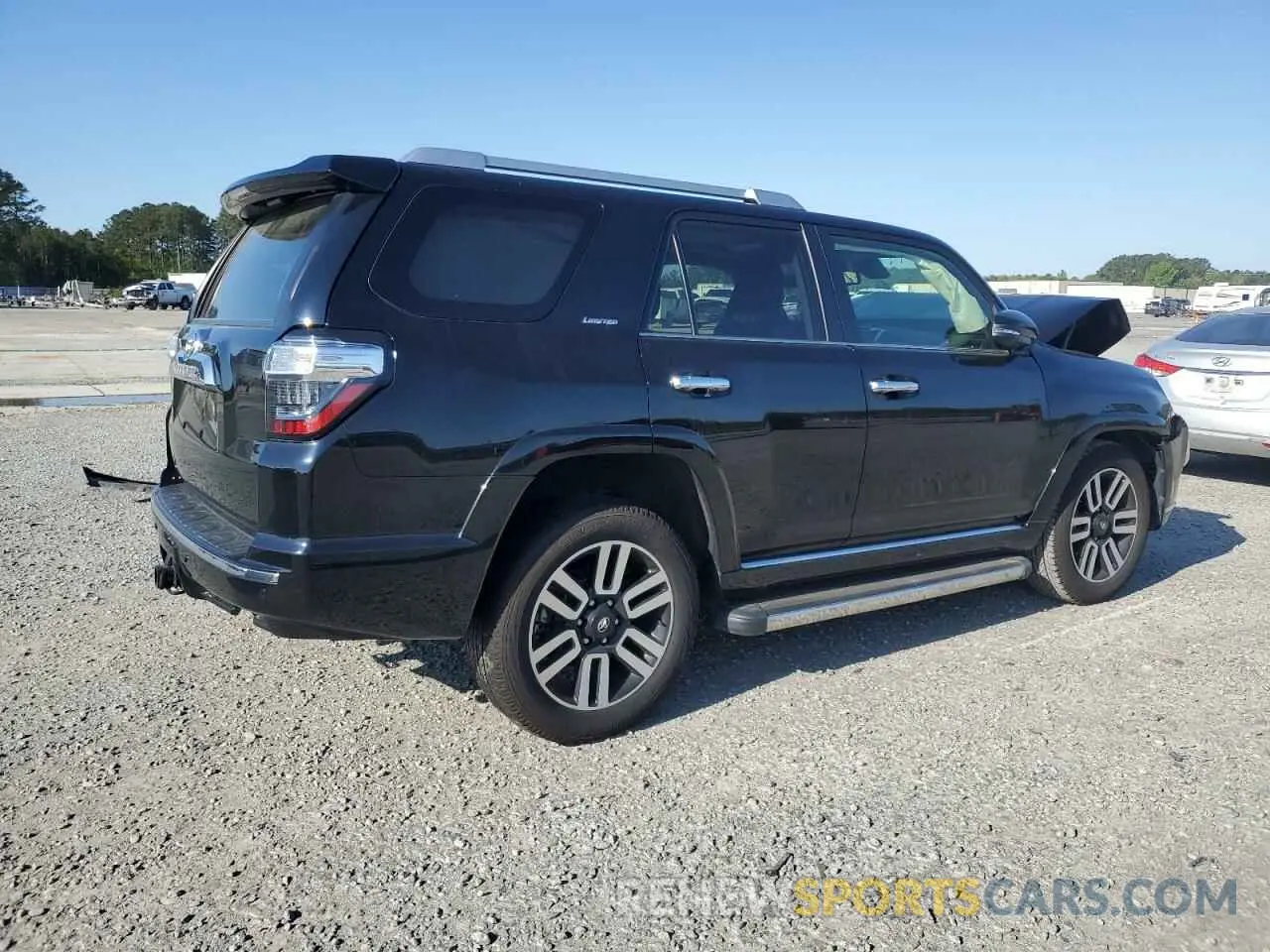 3 Photograph of a damaged car JTEDU5JR5P5278580 TOYOTA 4RUNNER 2023