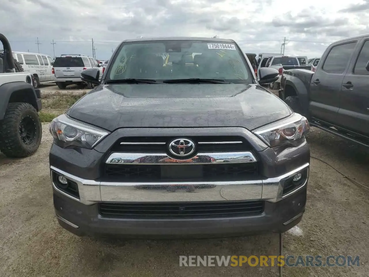 5 Photograph of a damaged car JTEDU5JR9P5301570 TOYOTA 4RUNNER 2023