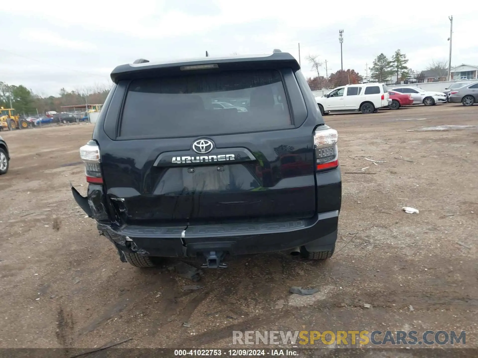 16 Photograph of a damaged car JTEEU5JR0P5280936 TOYOTA 4RUNNER 2023