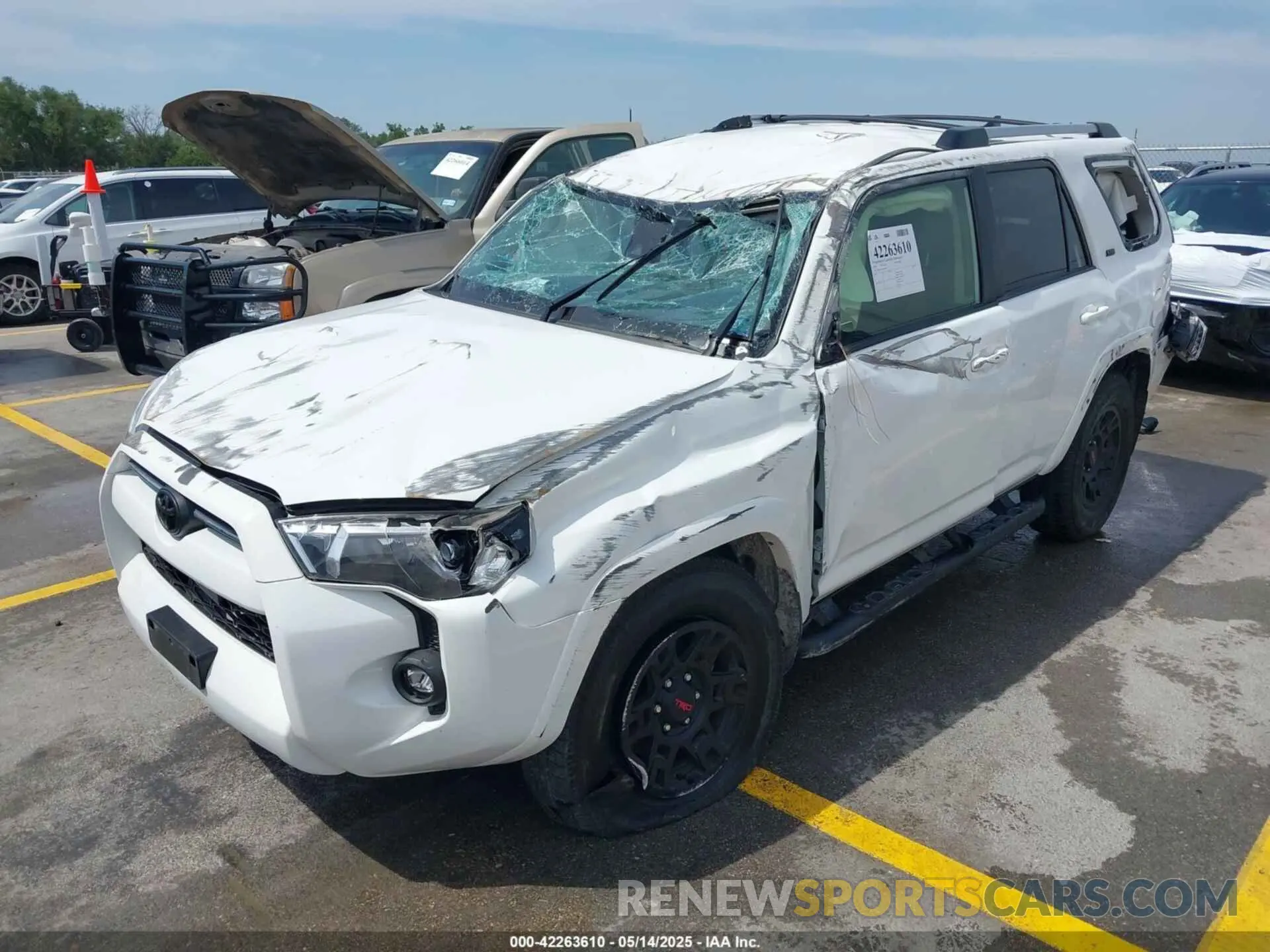 2 Photograph of a damaged car JTEEU5JR0P5305009 TOYOTA 4RUNNER 2023