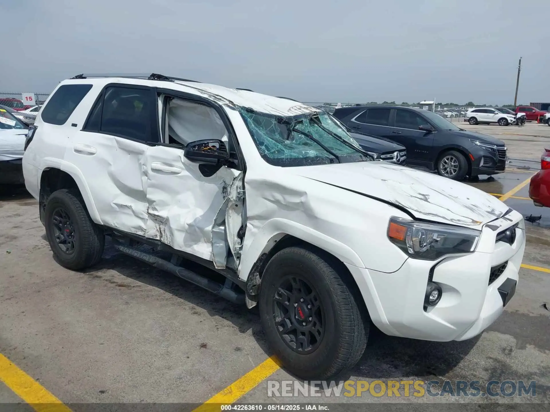 6 Photograph of a damaged car JTEEU5JR0P5305009 TOYOTA 4RUNNER 2023