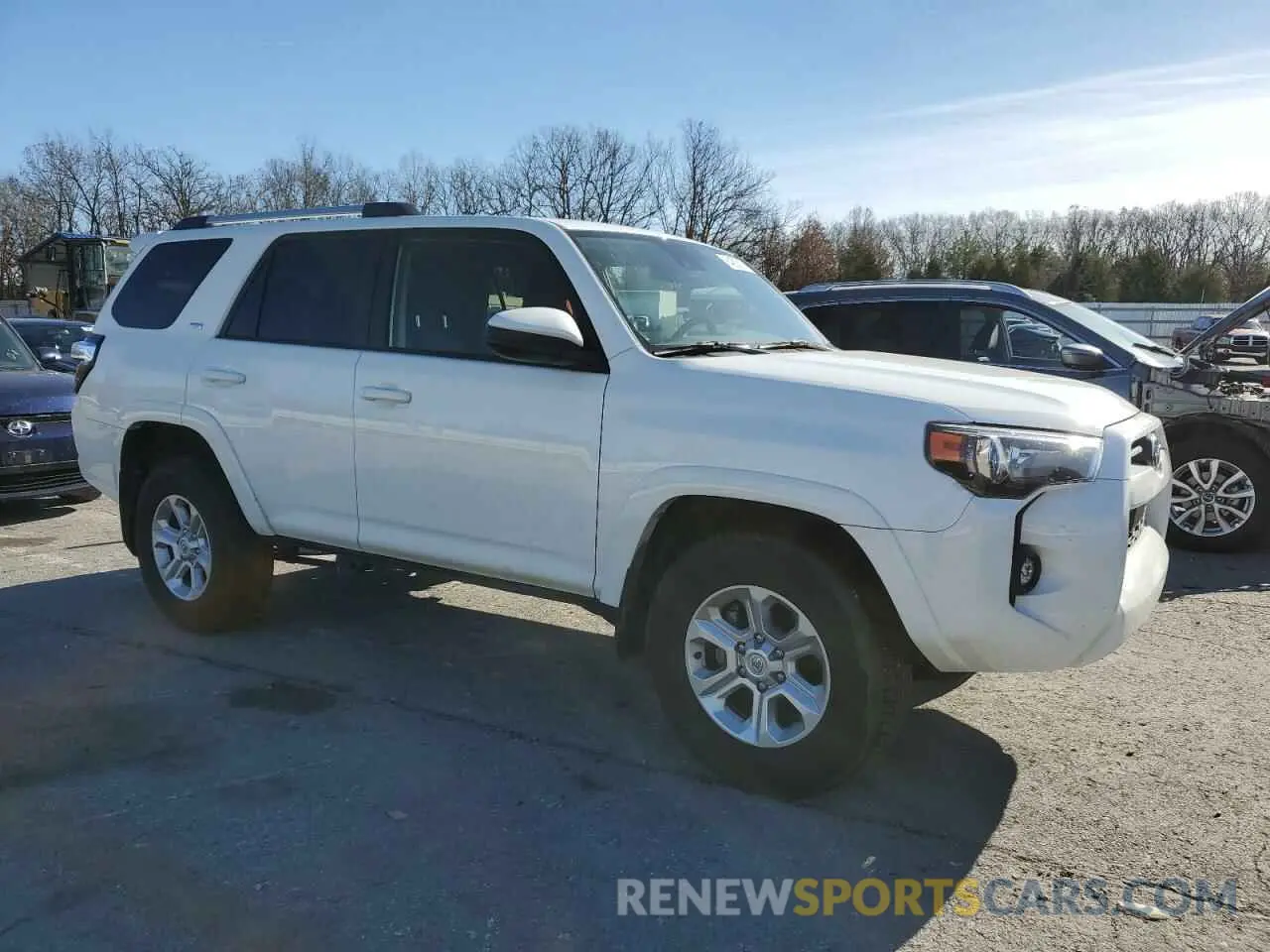4 Photograph of a damaged car JTEEU5JR6P5304320 TOYOTA 4RUNNER 2023
