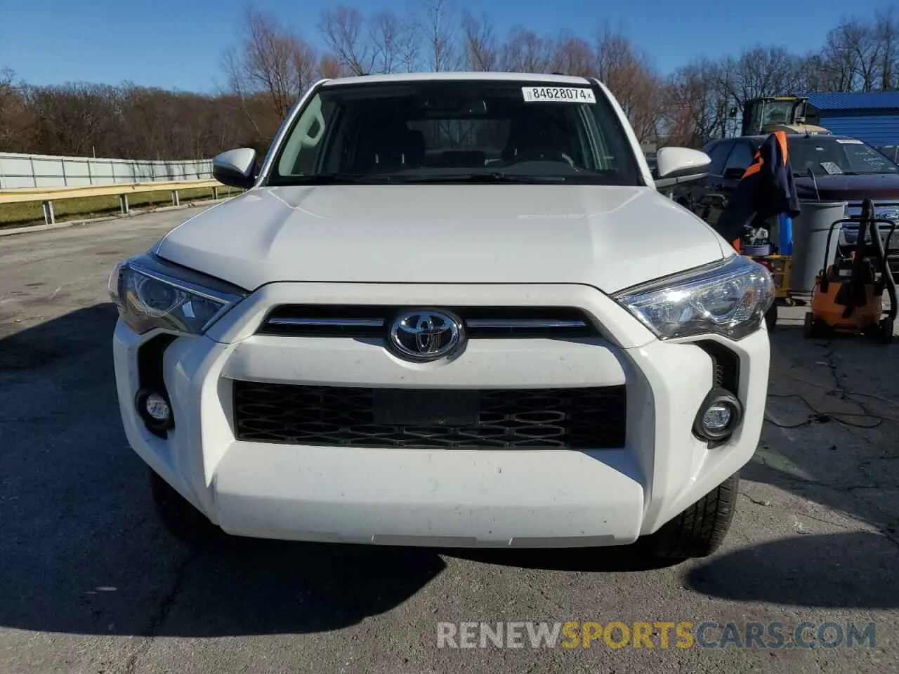 5 Photograph of a damaged car JTEEU5JR6P5304320 TOYOTA 4RUNNER 2023