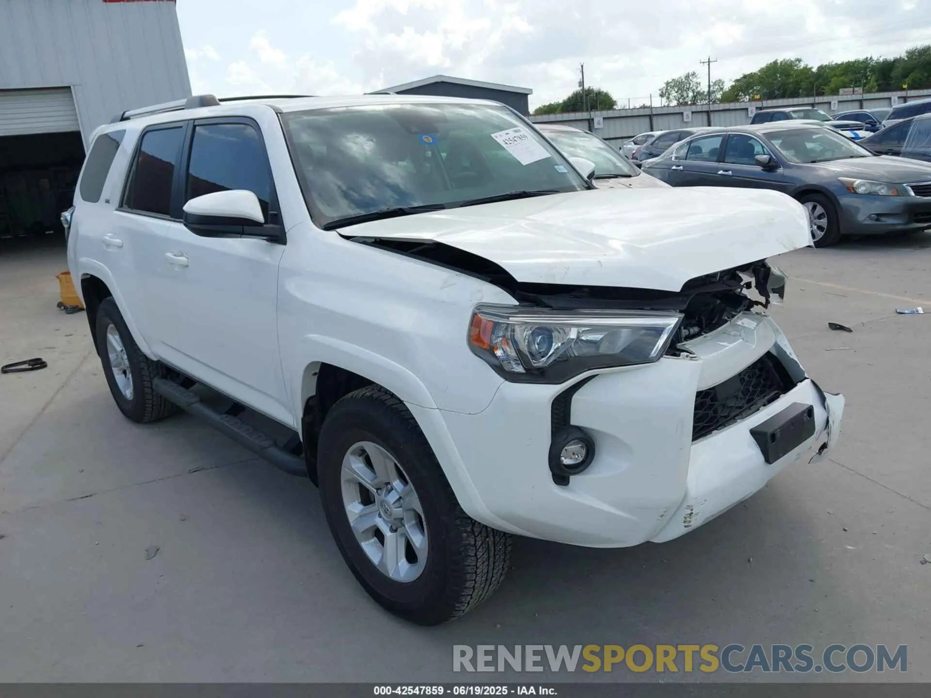 1 Photograph of a damaged car JTEEU5JRXP5281950 TOYOTA 4RUNNER 2023