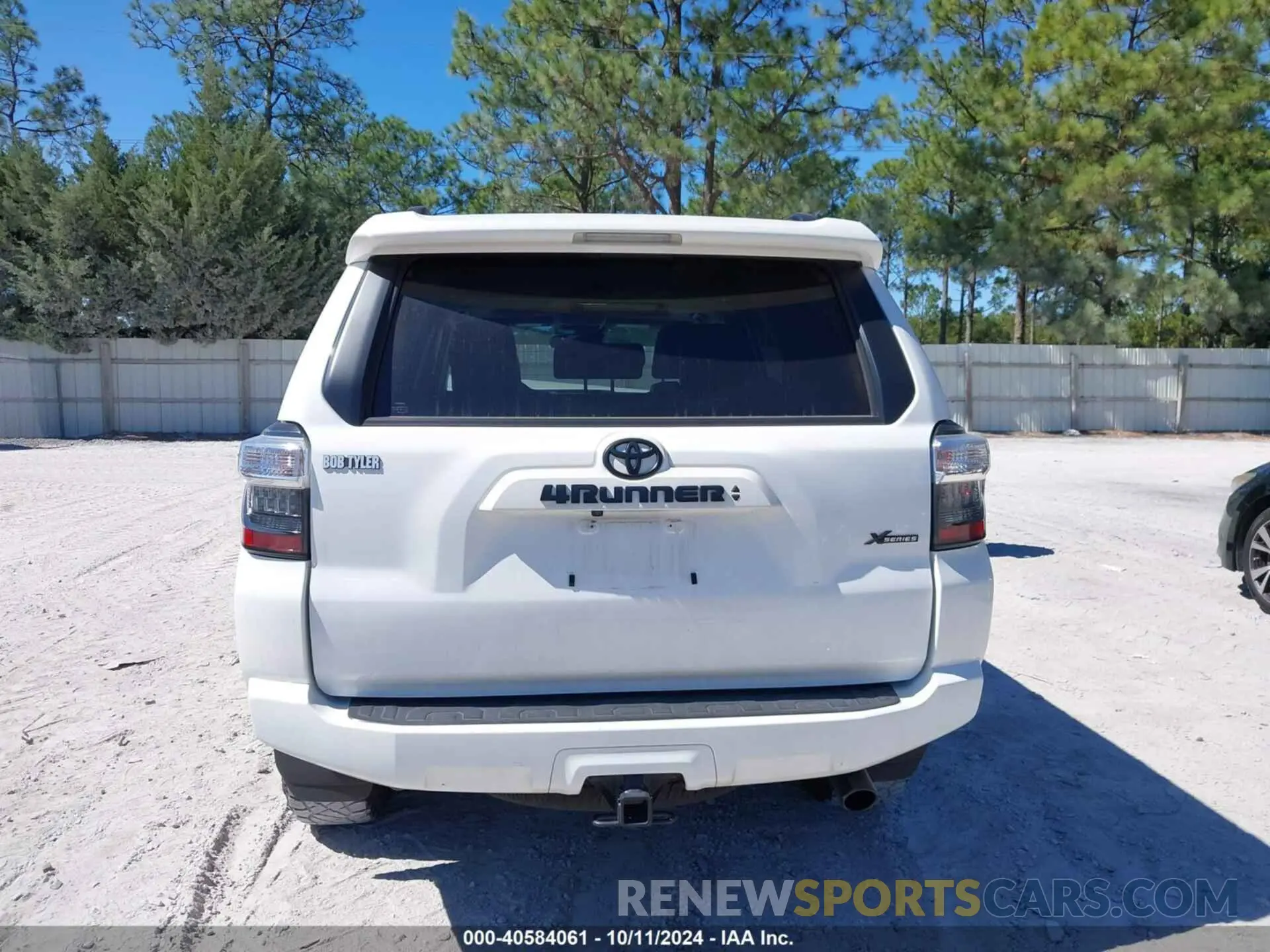 16 Photograph of a damaged car JTEFU5JR1P5291528 TOYOTA 4RUNNER 2023