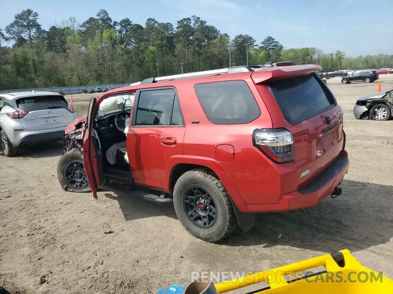 2 Photograph of a damaged car JTEFU5JR1P5293263 TOYOTA 4RUNNER 2023