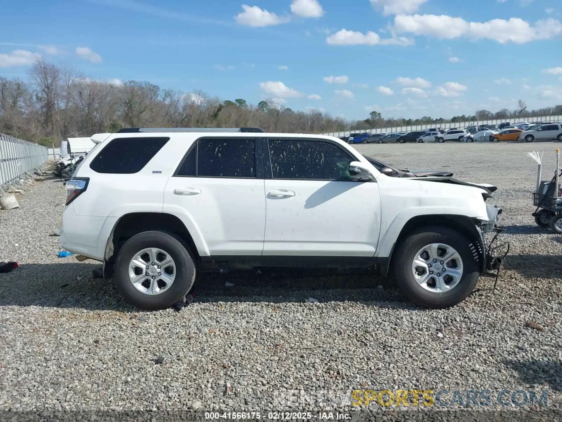 14 Photograph of a damaged car JTEFU5JR1P5293991 TOYOTA 4RUNNER 2023