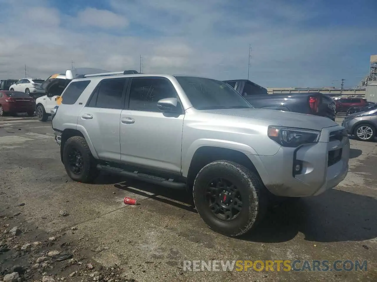 4 Photograph of a damaged car JTEFU5JR2P5286483 TOYOTA 4RUNNER 2023