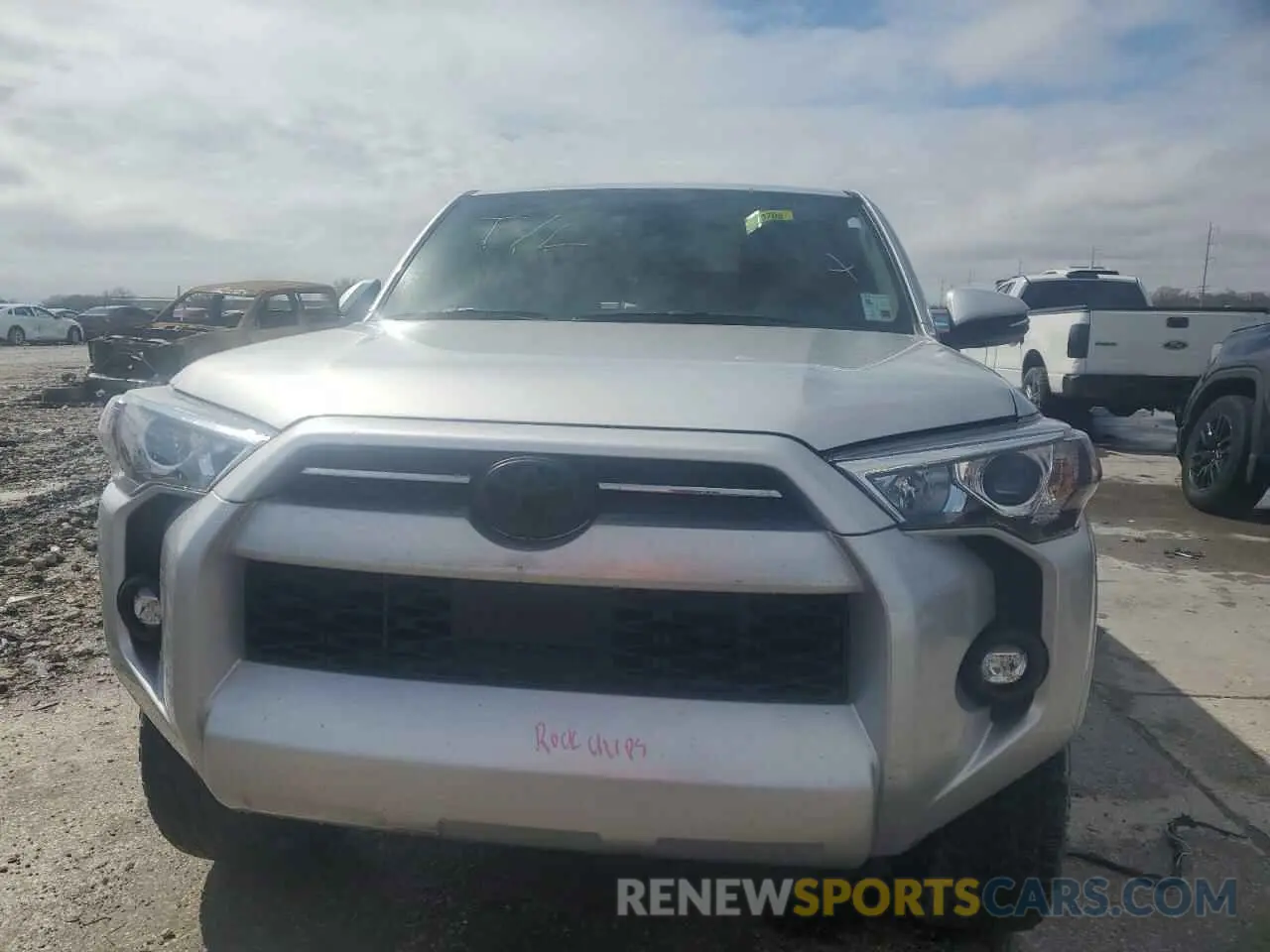 5 Photograph of a damaged car JTEFU5JR2P5286483 TOYOTA 4RUNNER 2023