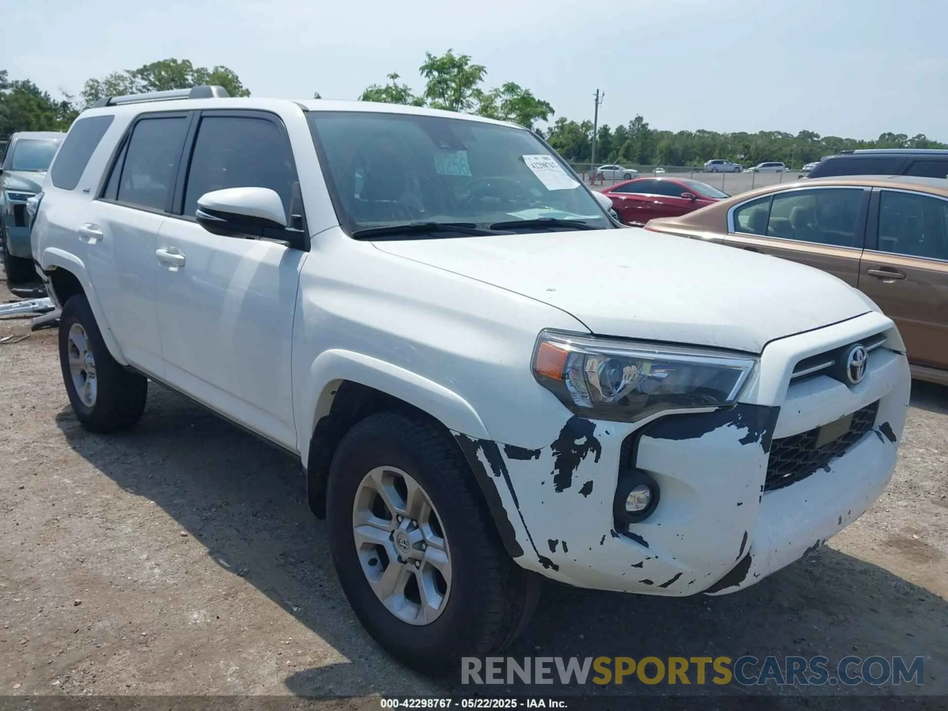 1 Photograph of a damaged car JTEFU5JR3P5294222 TOYOTA 4RUNNER 2023
