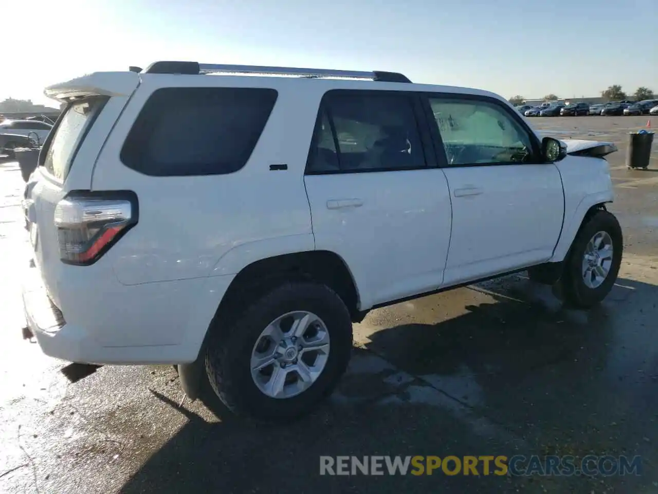 3 Photograph of a damaged car JTEFU5JR5P5284372 TOYOTA 4RUNNER 2023