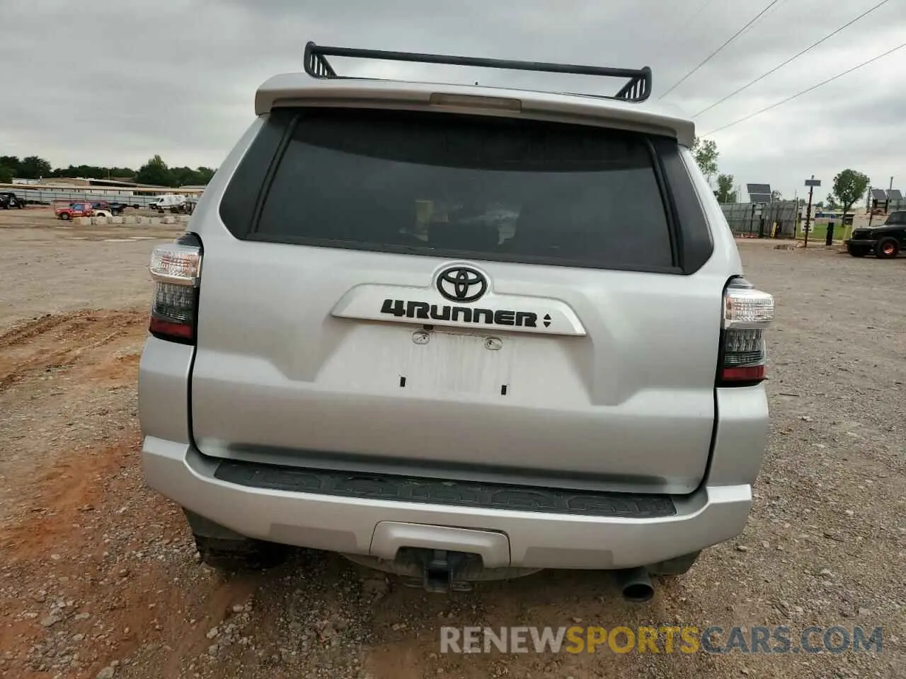 6 Photograph of a damaged car JTEFU5JR9P5286061 TOYOTA 4RUNNER 2023