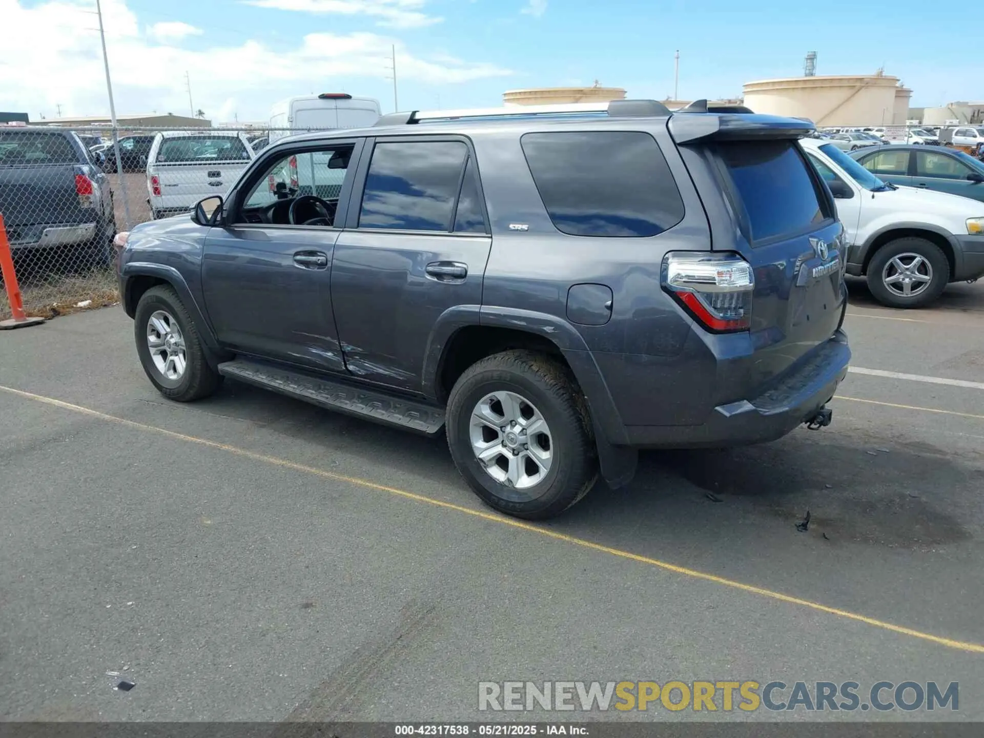 3 Photograph of a damaged car JTEFU5JR9P5290644 TOYOTA 4RUNNER 2023