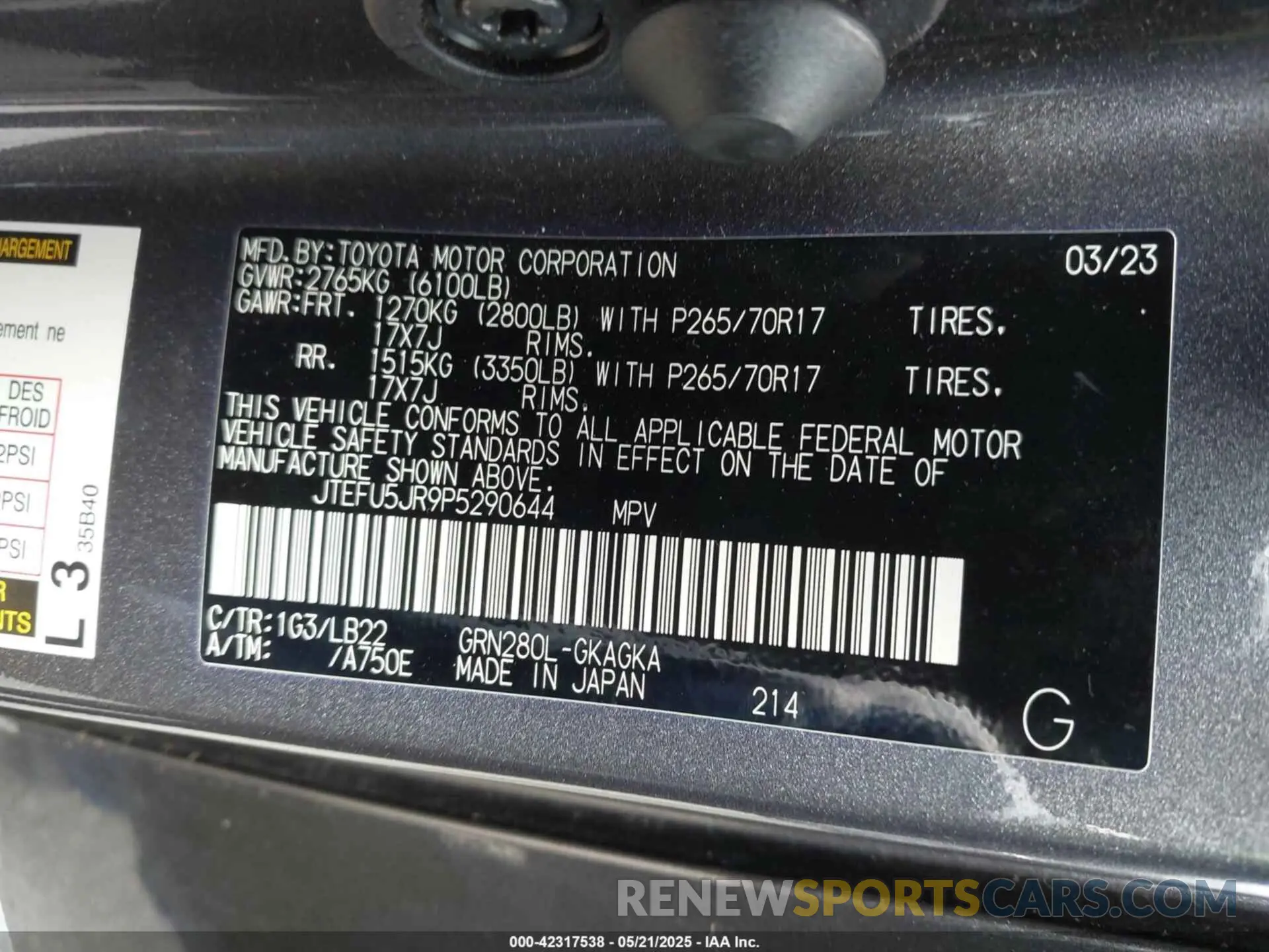 9 Photograph of a damaged car JTEFU5JR9P5290644 TOYOTA 4RUNNER 2023