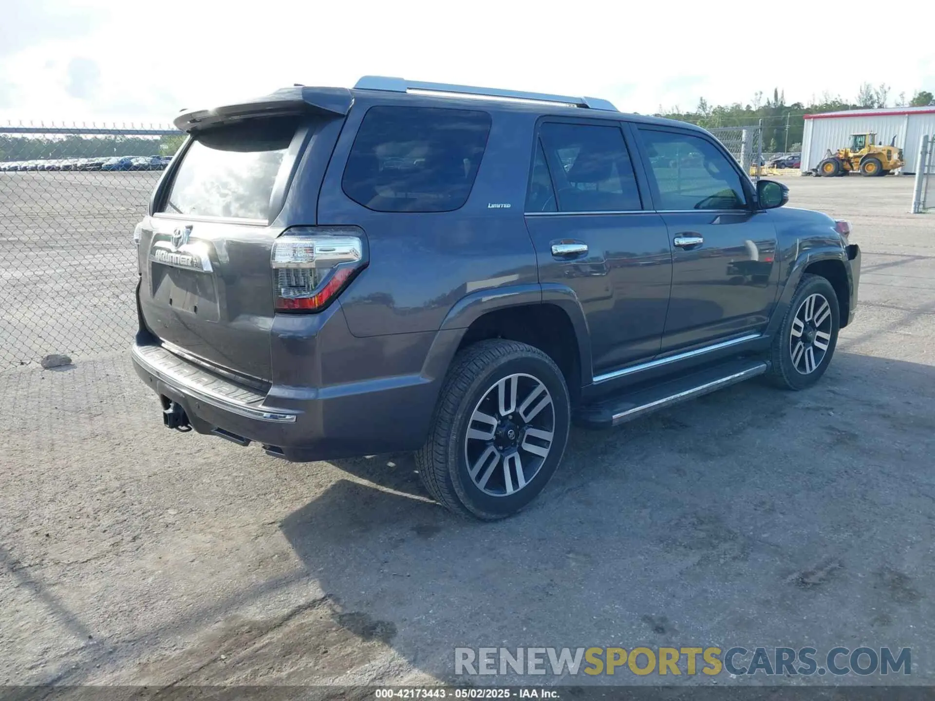 4 Photograph of a damaged car JTEKU5JR8P6133647 TOYOTA 4RUNNER 2023