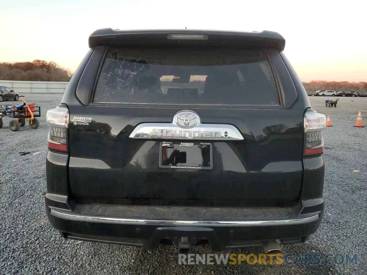 6 Photograph of a damaged car JTEKU5JRXP6179528 TOYOTA 4RUNNER 2023