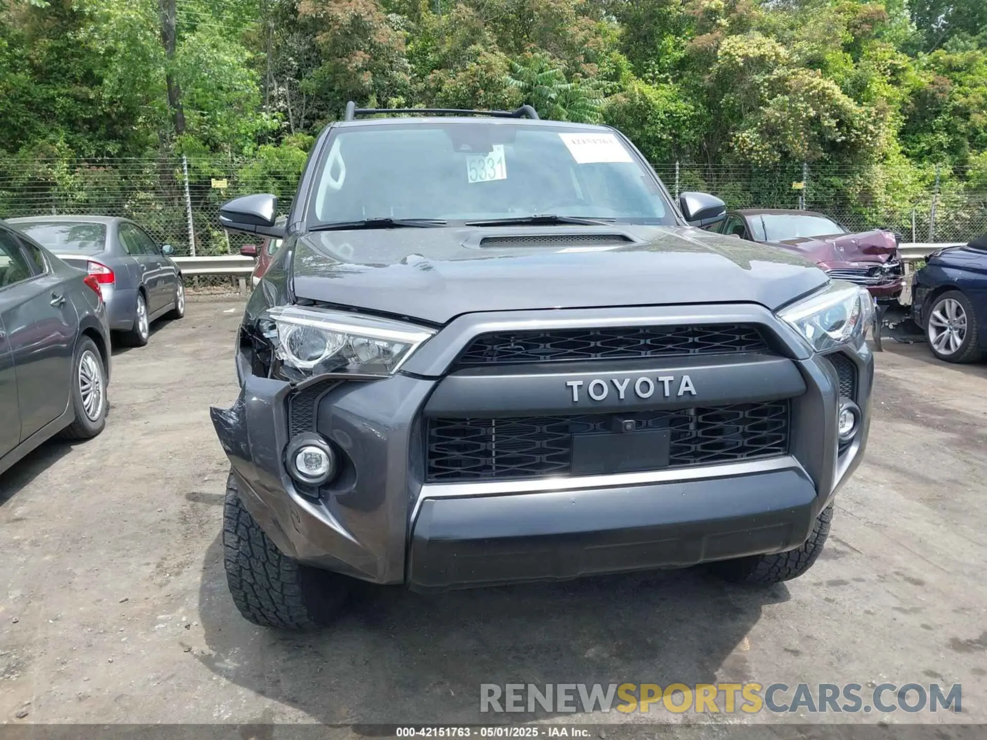 12 Photograph of a damaged car JTELU5JR3P6161053 TOYOTA 4RUNNER 2023
