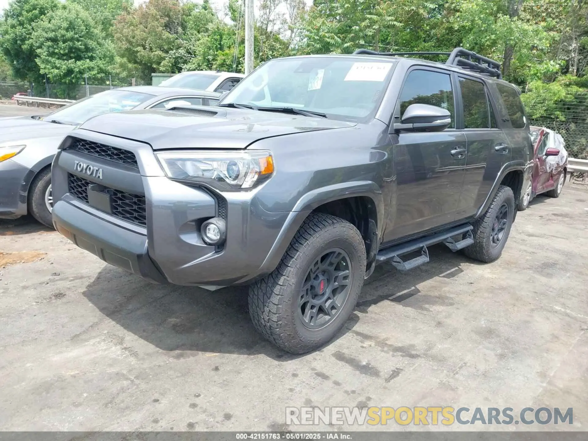 2 Photograph of a damaged car JTELU5JR3P6161053 TOYOTA 4RUNNER 2023