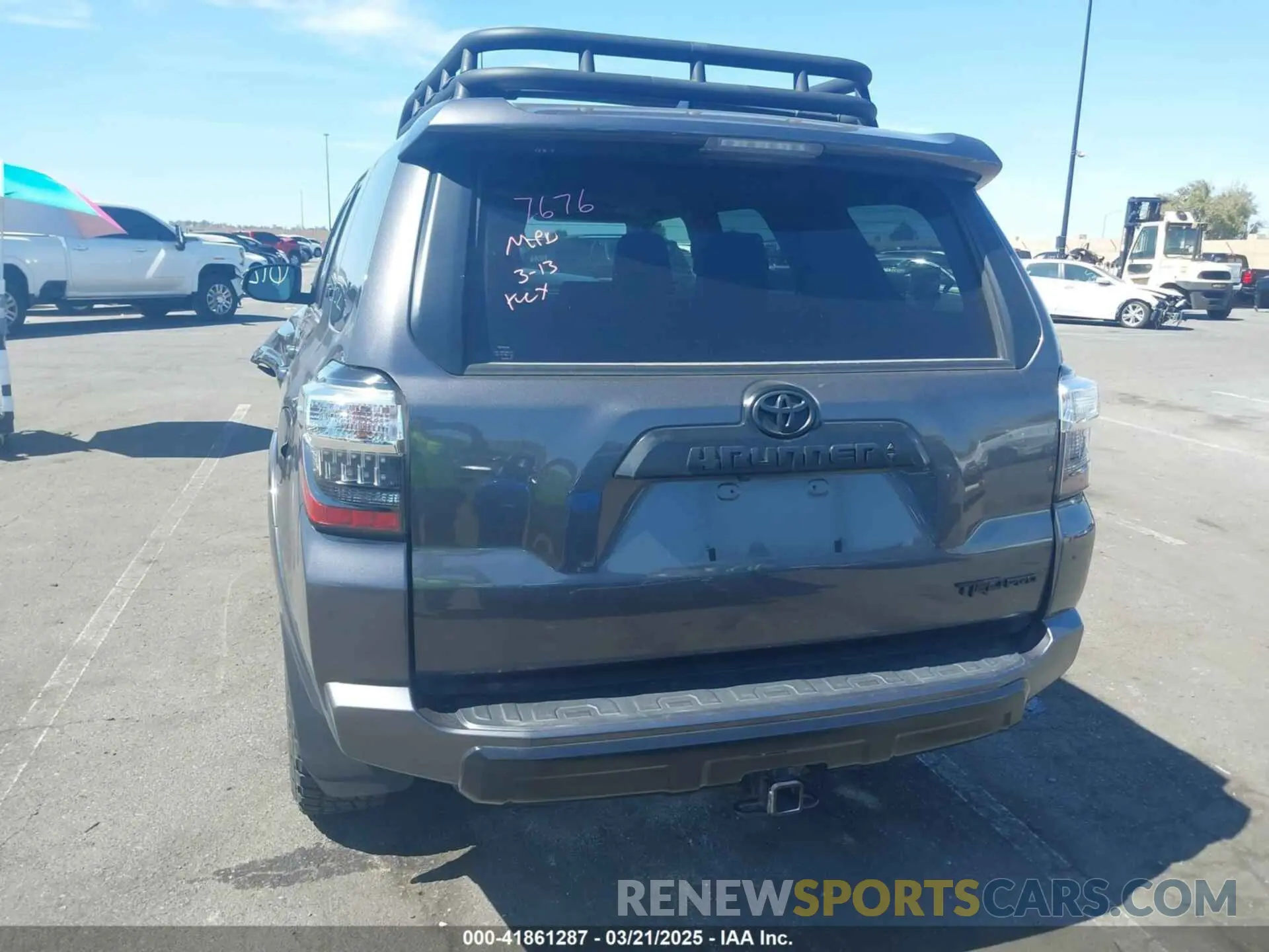 15 Photograph of a damaged car JTELU5JR3P6167676 TOYOTA 4RUNNER 2023