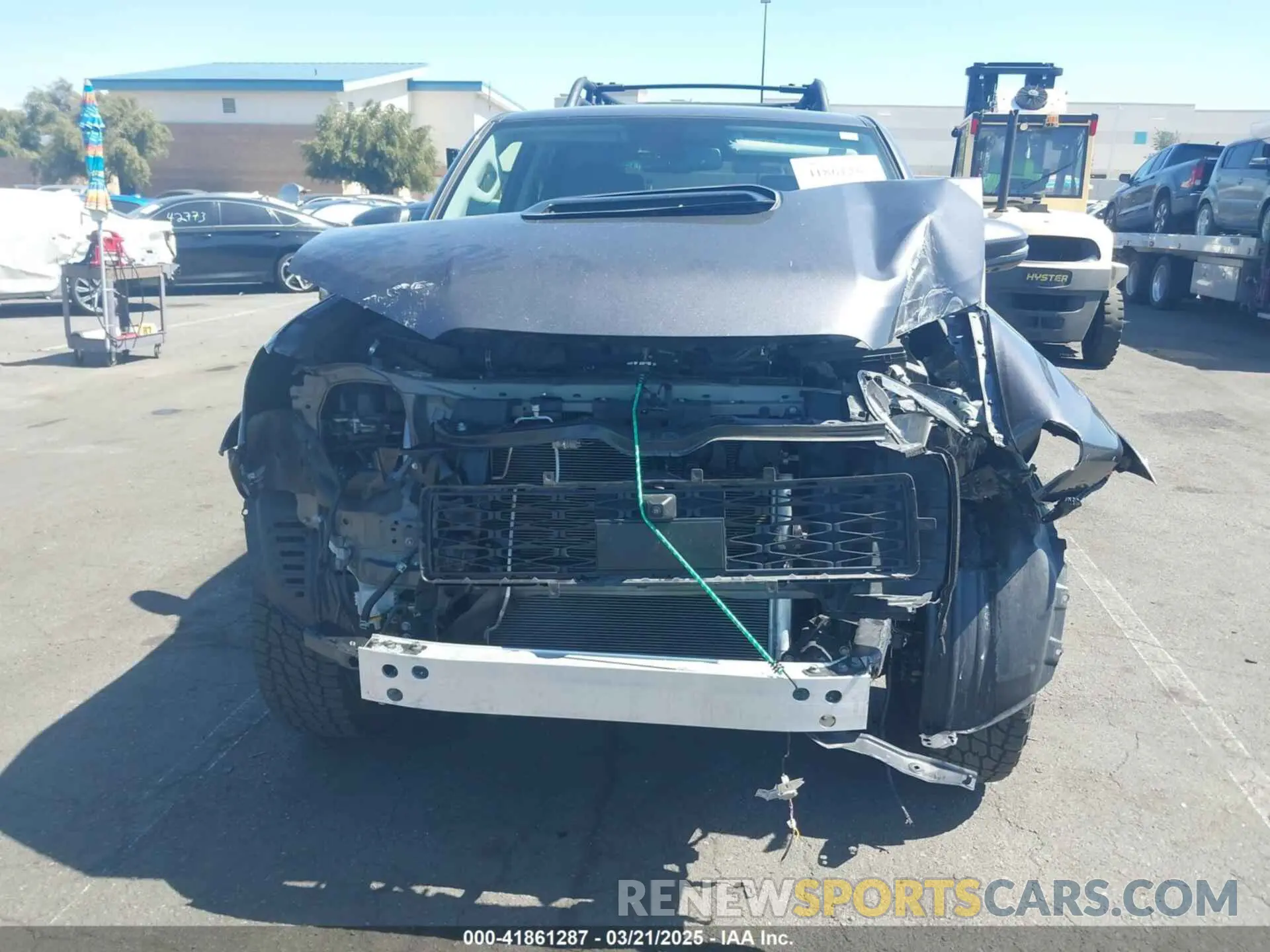 6 Photograph of a damaged car JTELU5JR3P6167676 TOYOTA 4RUNNER 2023