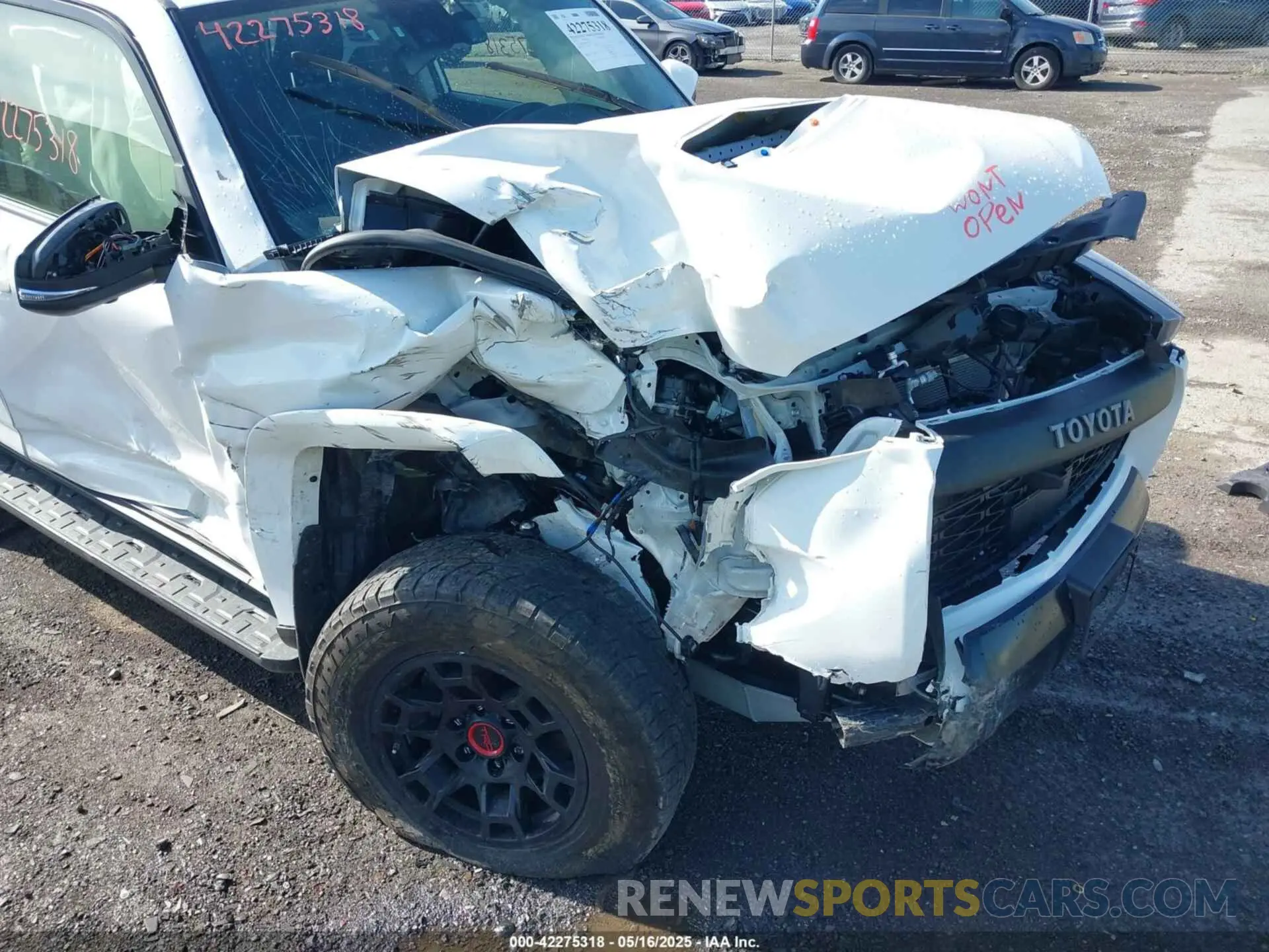6 Photograph of a damaged car JTELU5JR6P6132579 TOYOTA 4RUNNER 2023