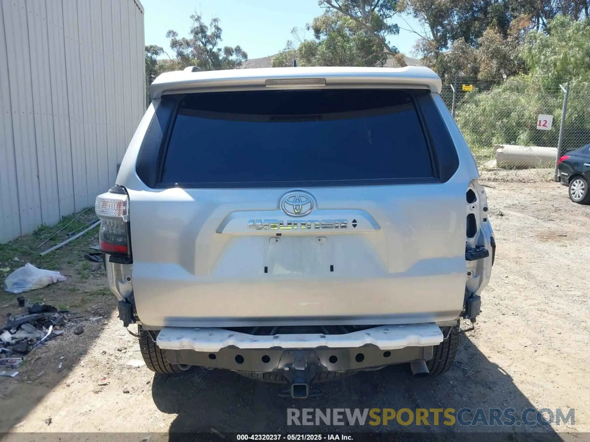 17 Photograph of a damaged car JTEMU5JR1P6089760 TOYOTA 4RUNNER 2023