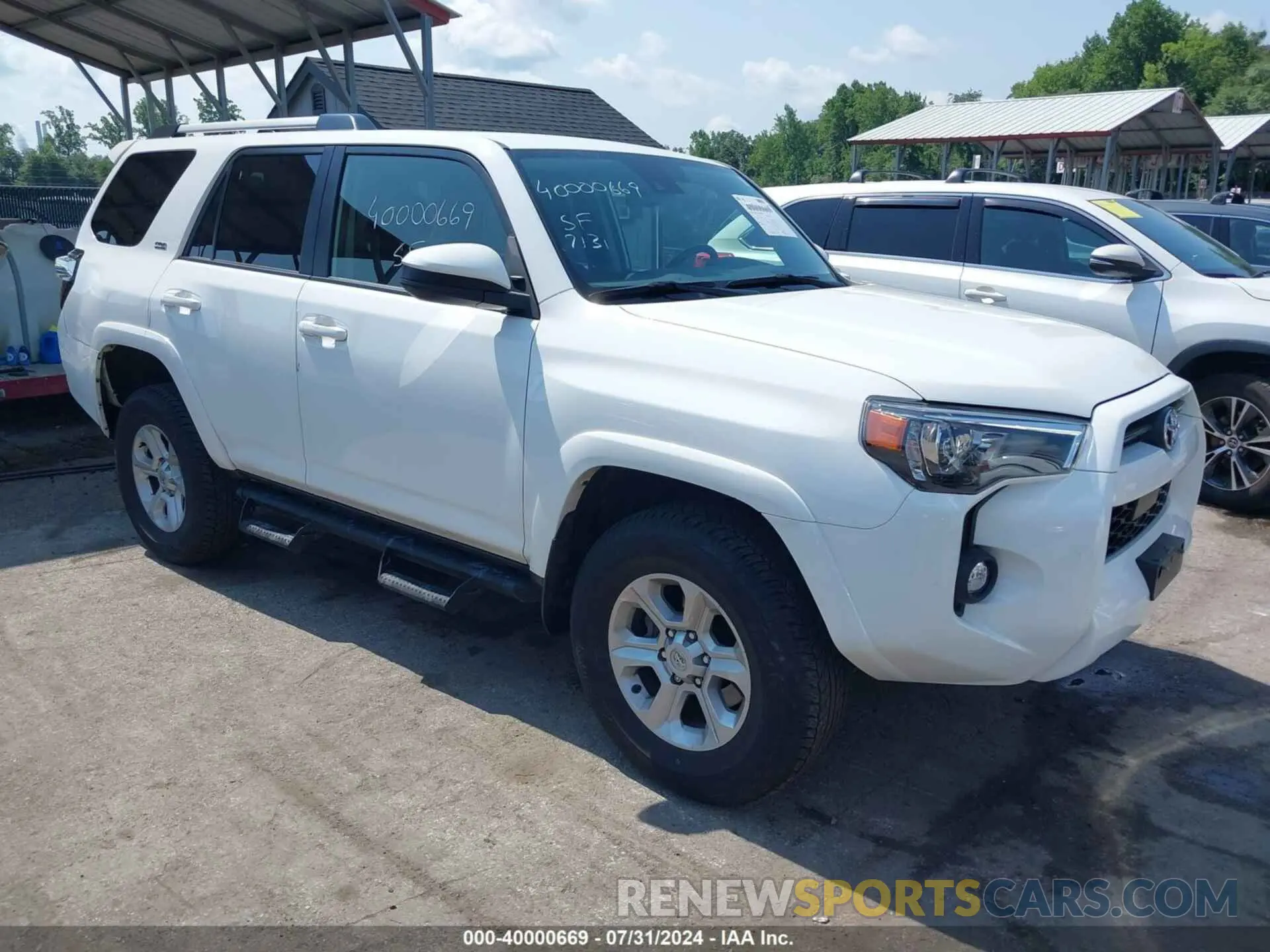 1 Photograph of a damaged car JTEMU5JR1P6090018 TOYOTA 4RUNNER 2023