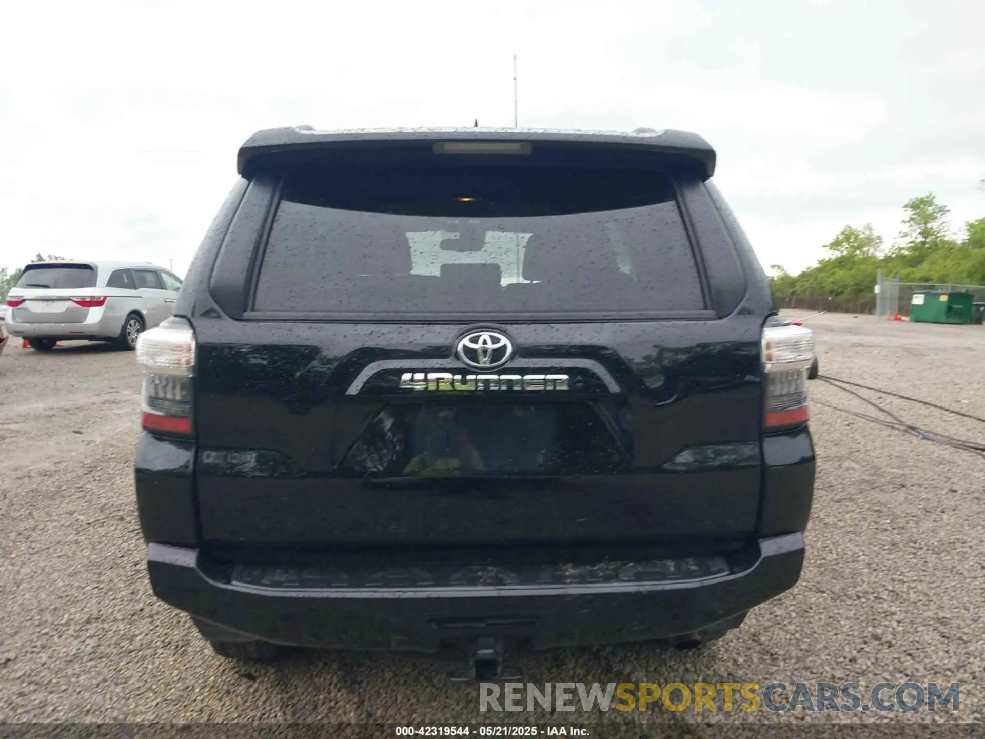 16 Photograph of a damaged car JTEMU5JR1P6159399 TOYOTA 4RUNNER 2023