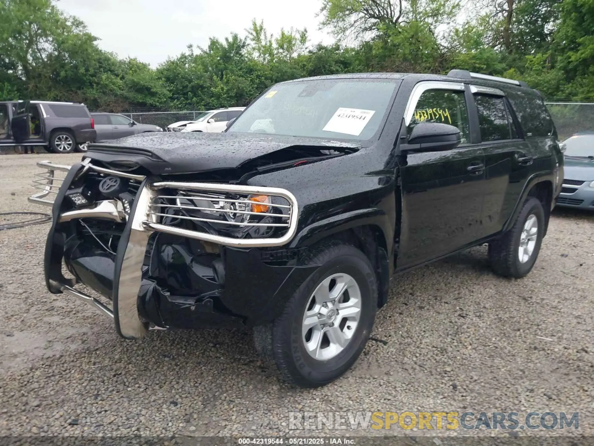 2 Photograph of a damaged car JTEMU5JR1P6159399 TOYOTA 4RUNNER 2023