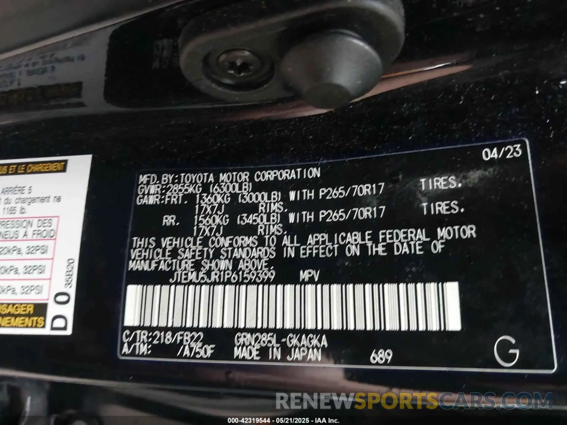 9 Photograph of a damaged car JTEMU5JR1P6159399 TOYOTA 4RUNNER 2023