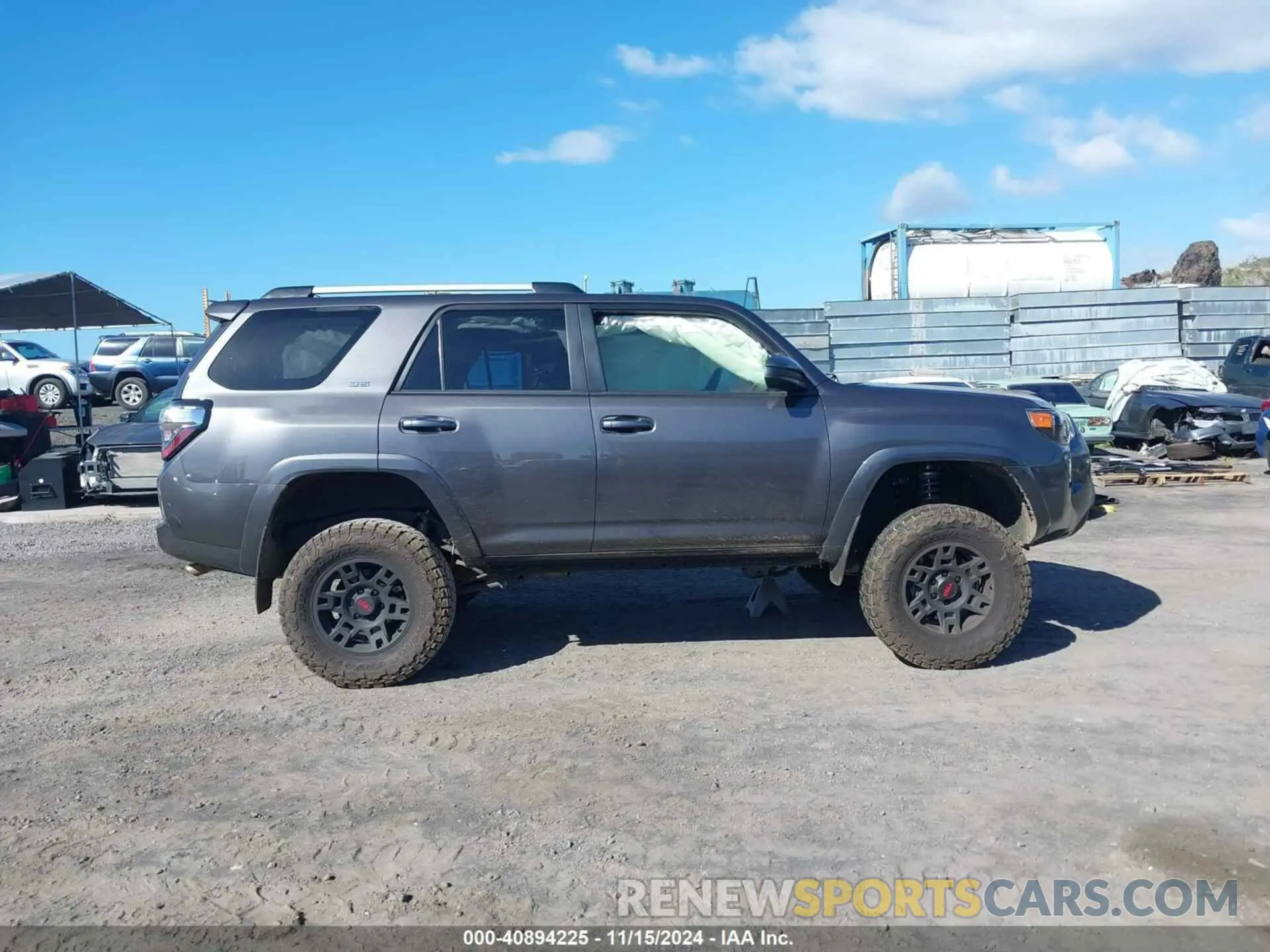 13 Photograph of a damaged car JTEMU5JR2P6141140 TOYOTA 4RUNNER 2023