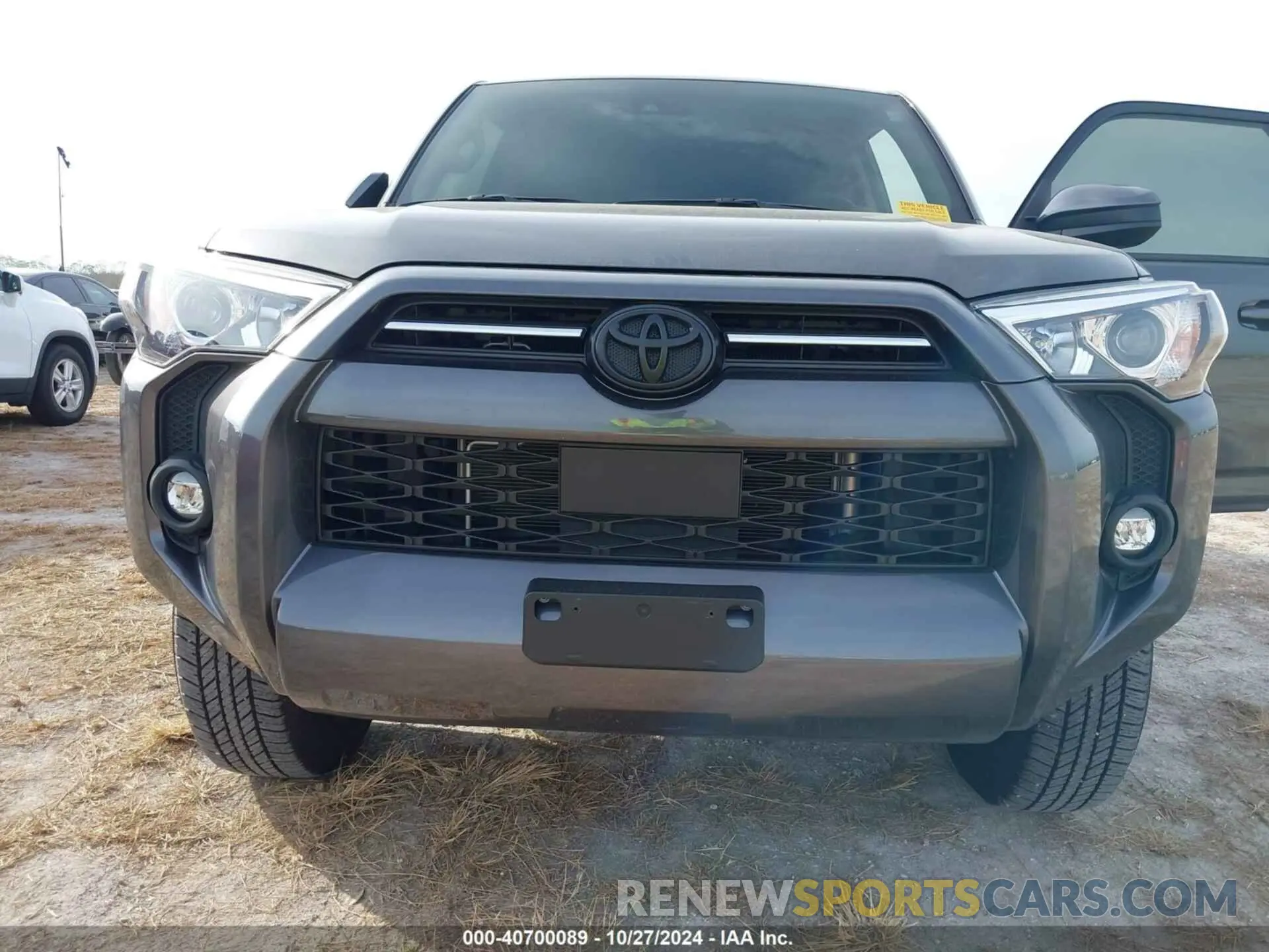 6 Photograph of a damaged car JTEMU5JR2P6143230 TOYOTA 4RUNNER 2023