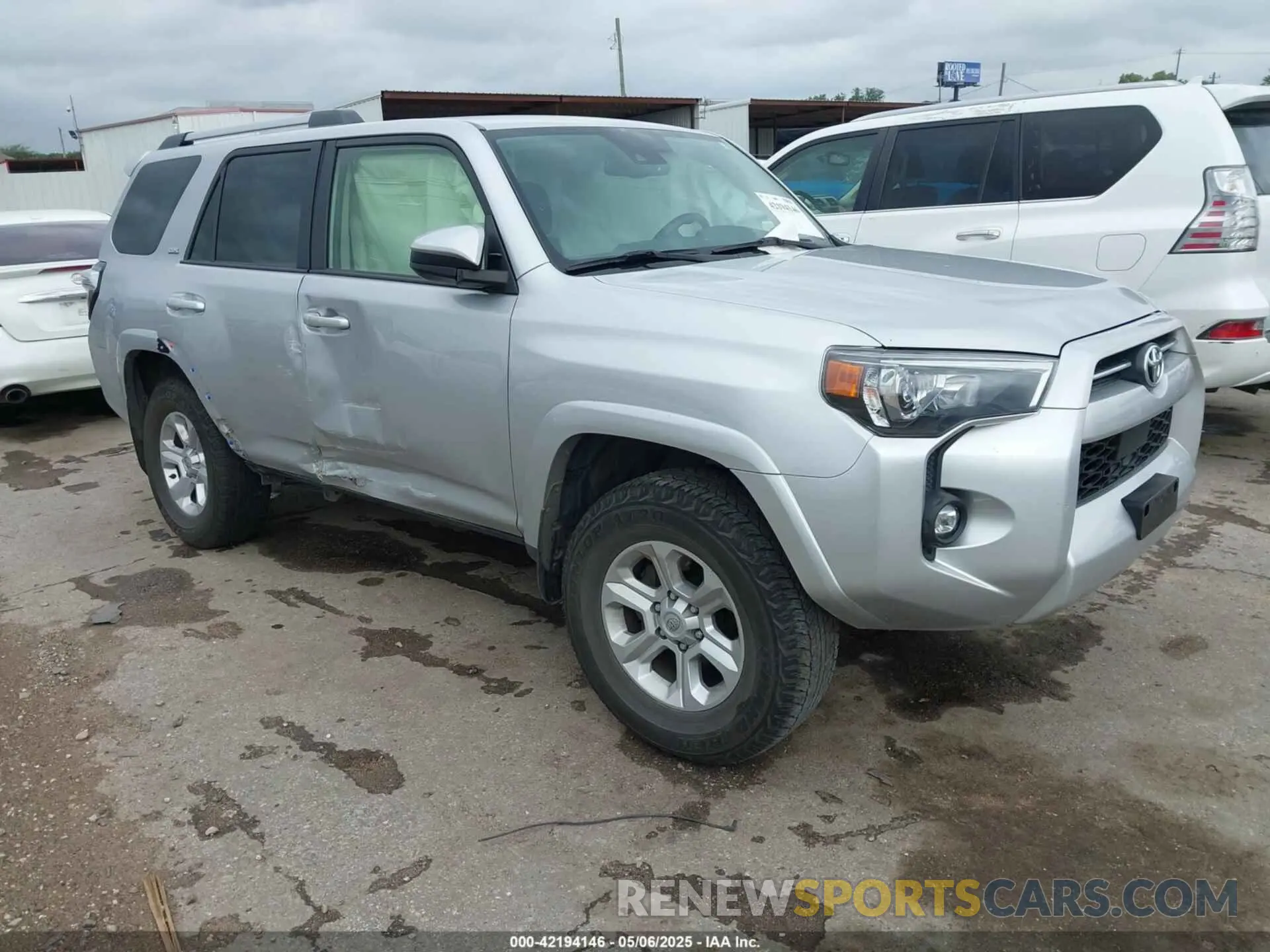 1 Photograph of a damaged car JTEMU5JR3P6147061 TOYOTA 4RUNNER 2023