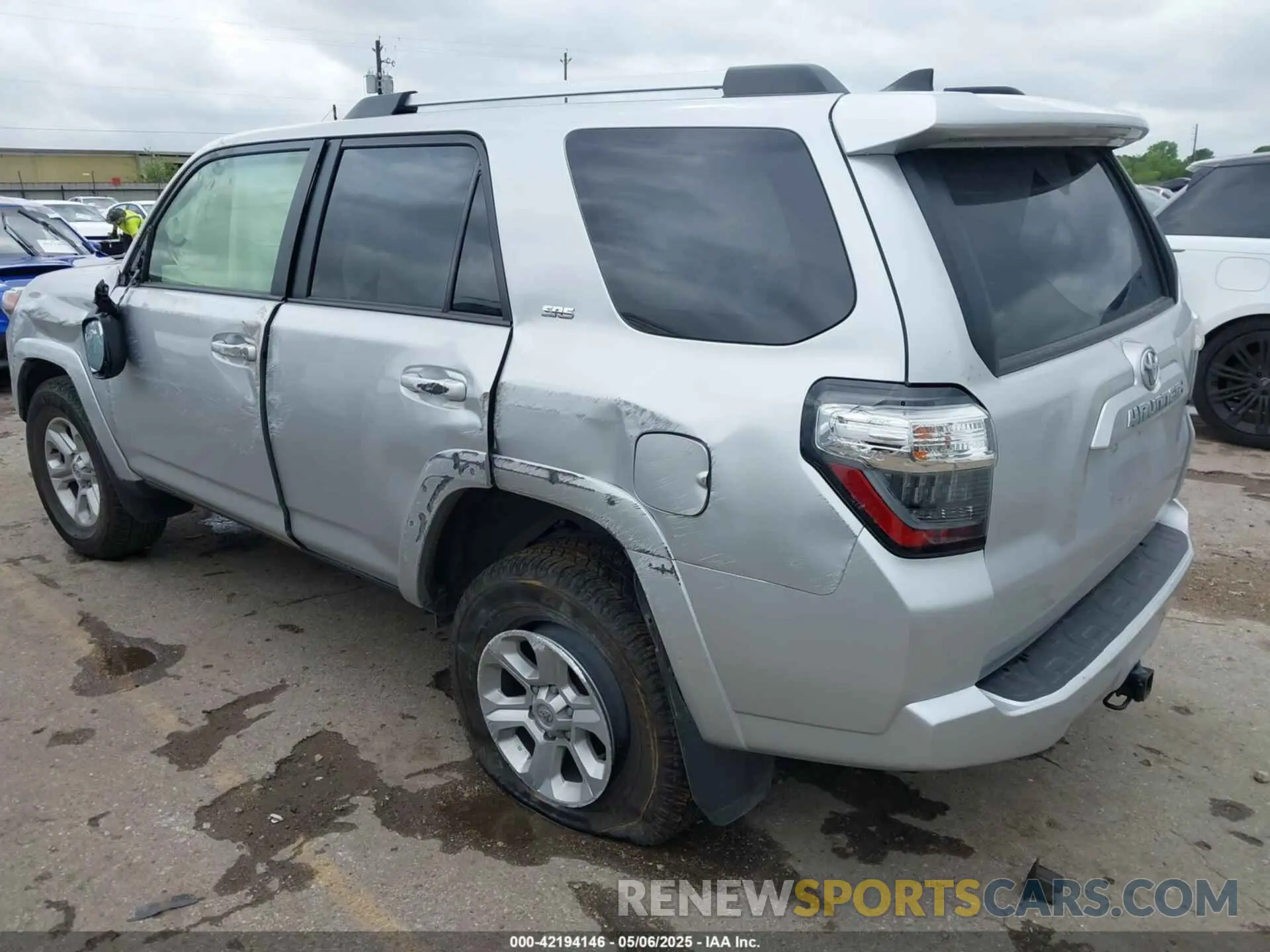 3 Photograph of a damaged car JTEMU5JR3P6147061 TOYOTA 4RUNNER 2023