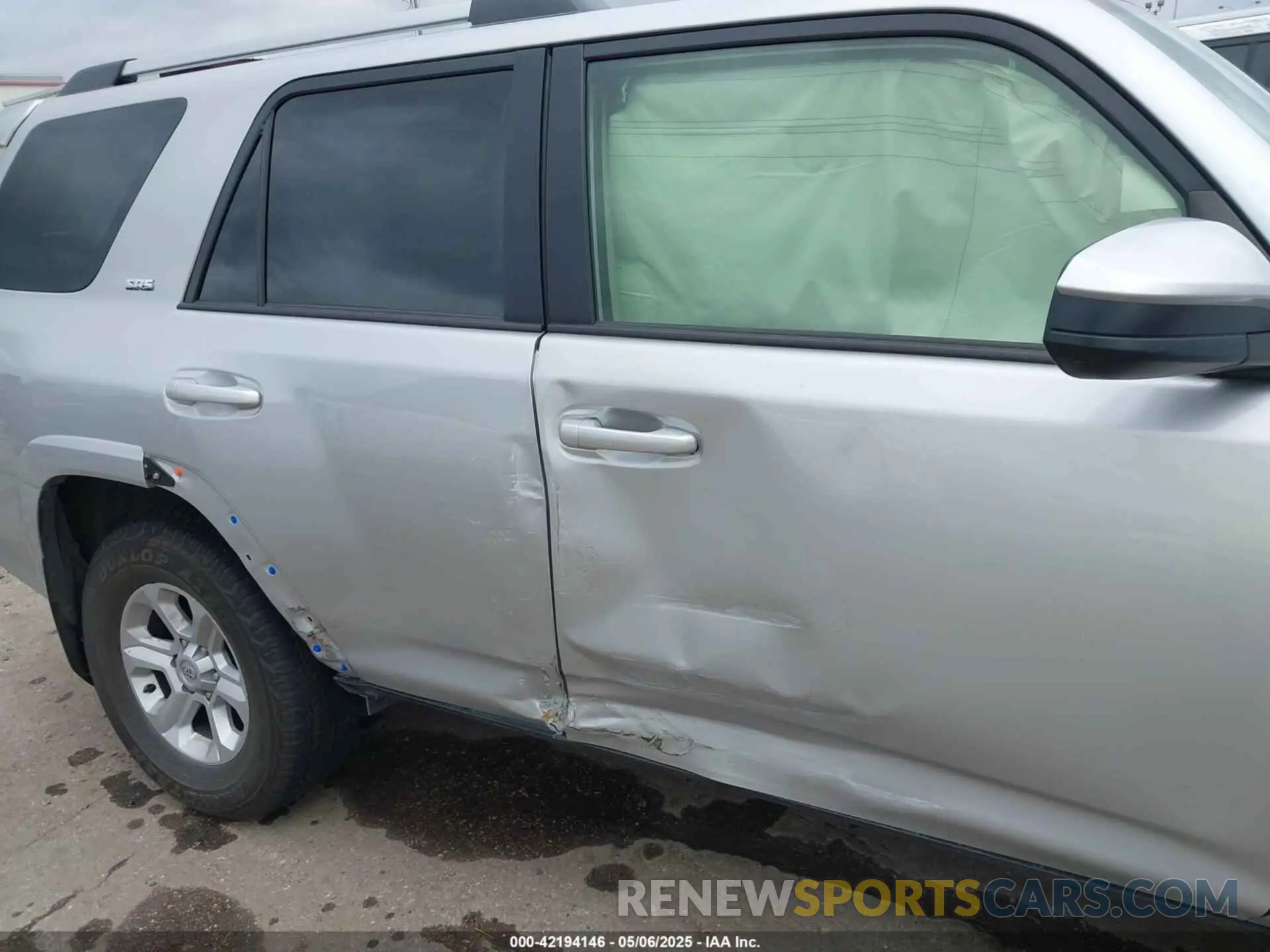 6 Photograph of a damaged car JTEMU5JR3P6147061 TOYOTA 4RUNNER 2023